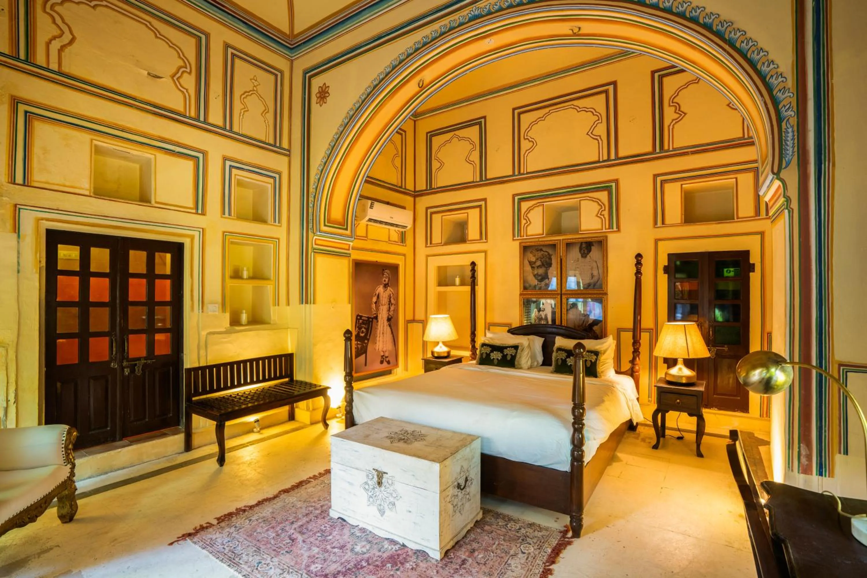 Bedroom, Bed in Medieval Forts, Kalwar, Jaipur