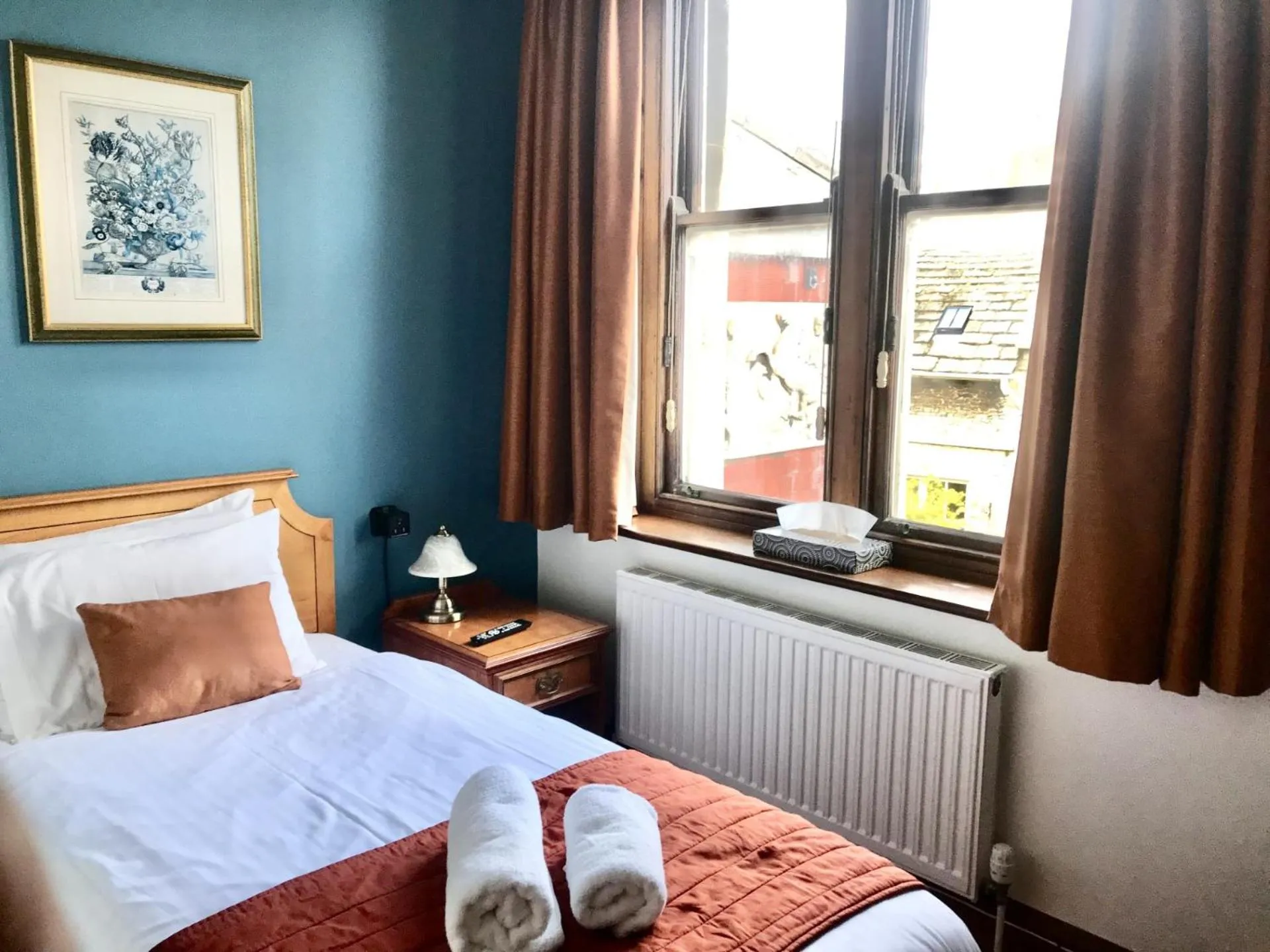 Bed in Purbeck House Hotel & Louisa Lodge