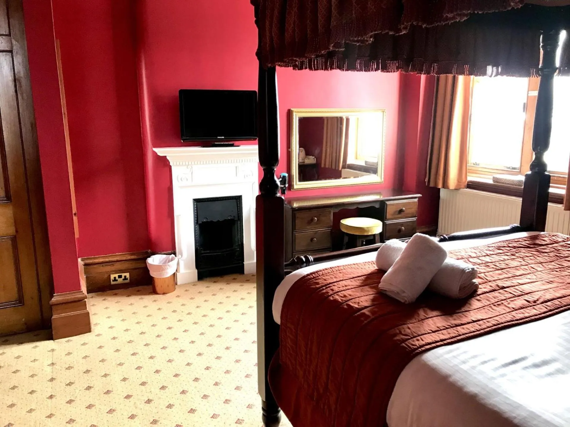 Bed in Purbeck House Hotel & Louisa Lodge