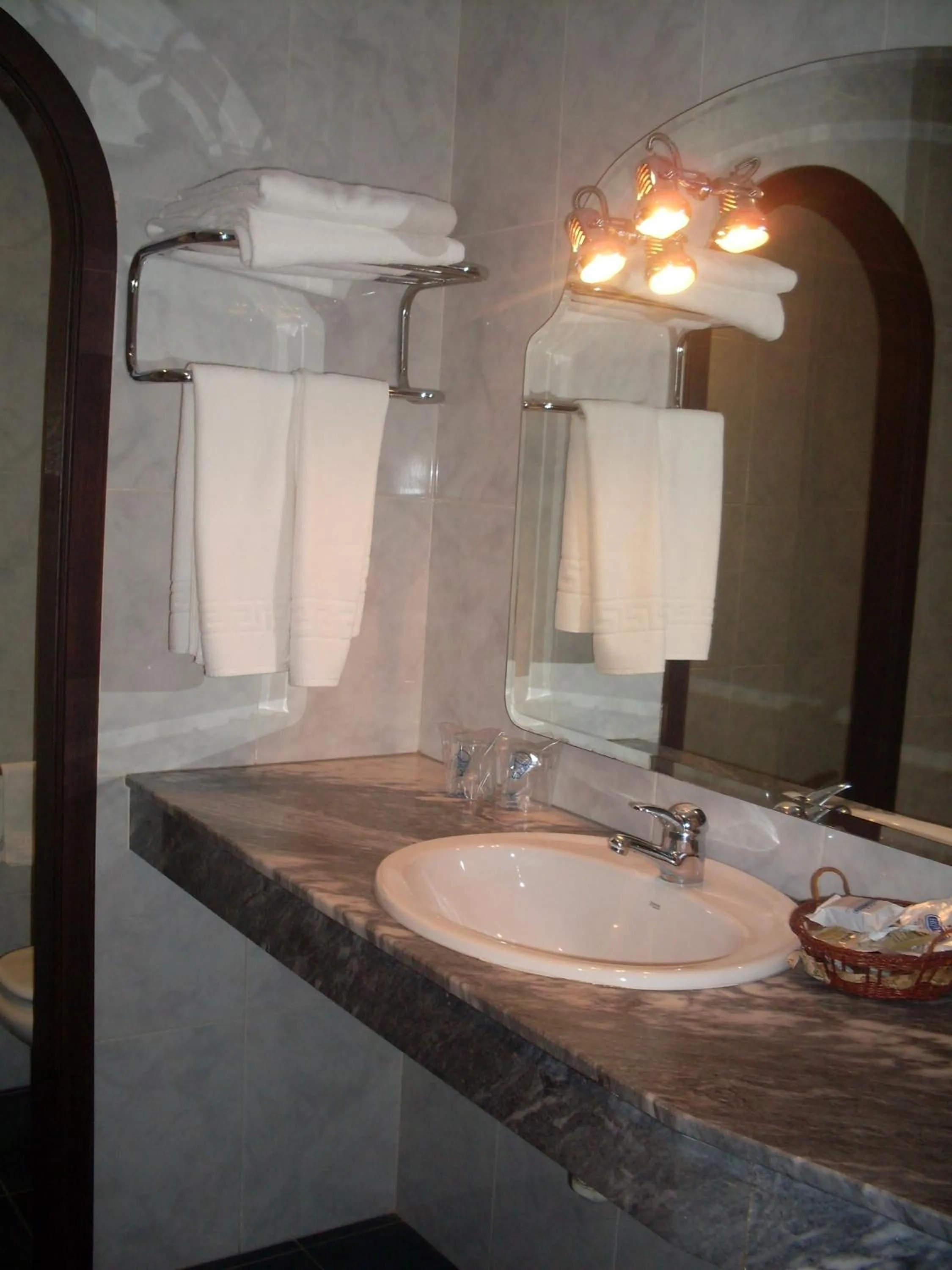 Bathroom in Hotel Park