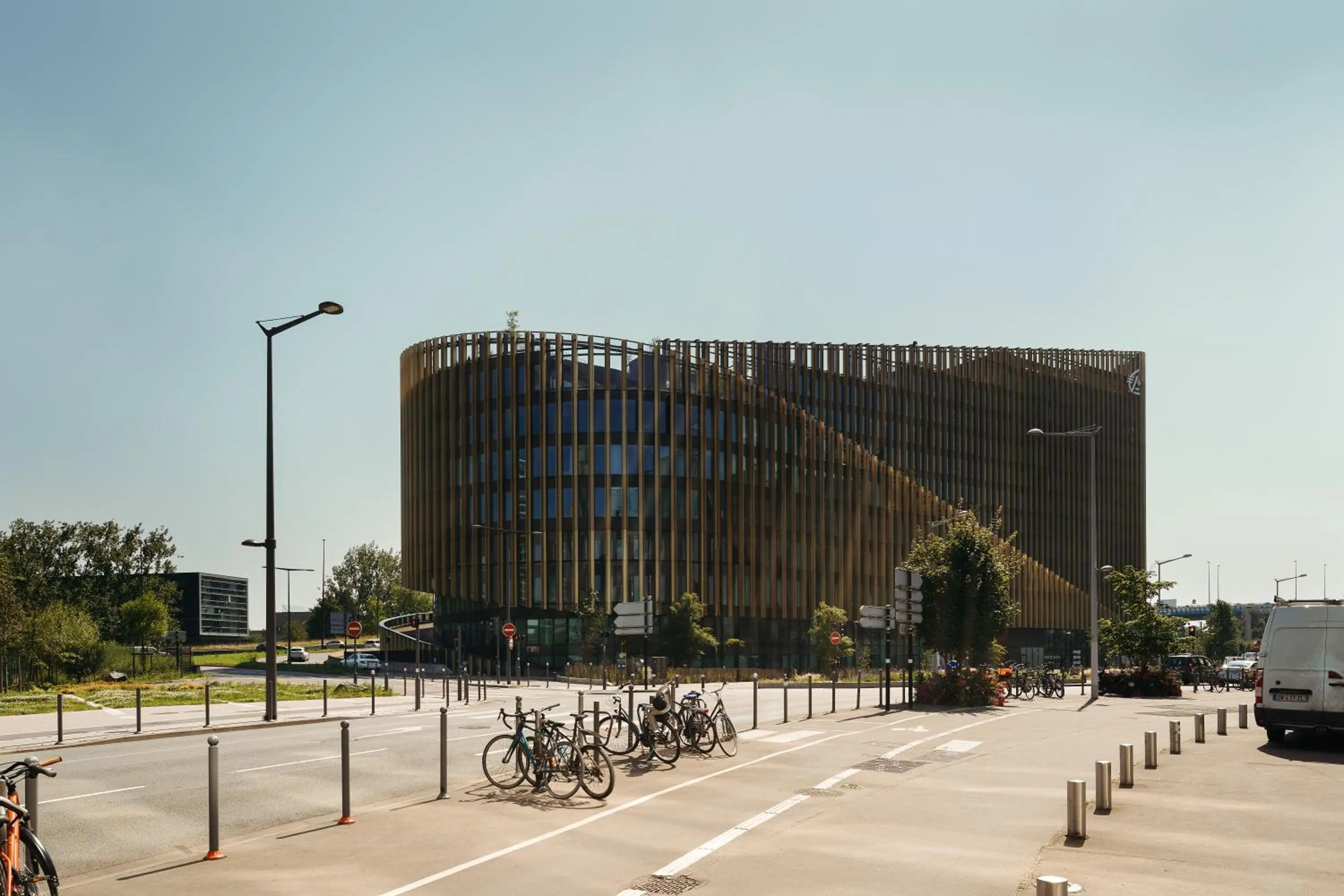 Property building in Edgar Suites Lille - Shake