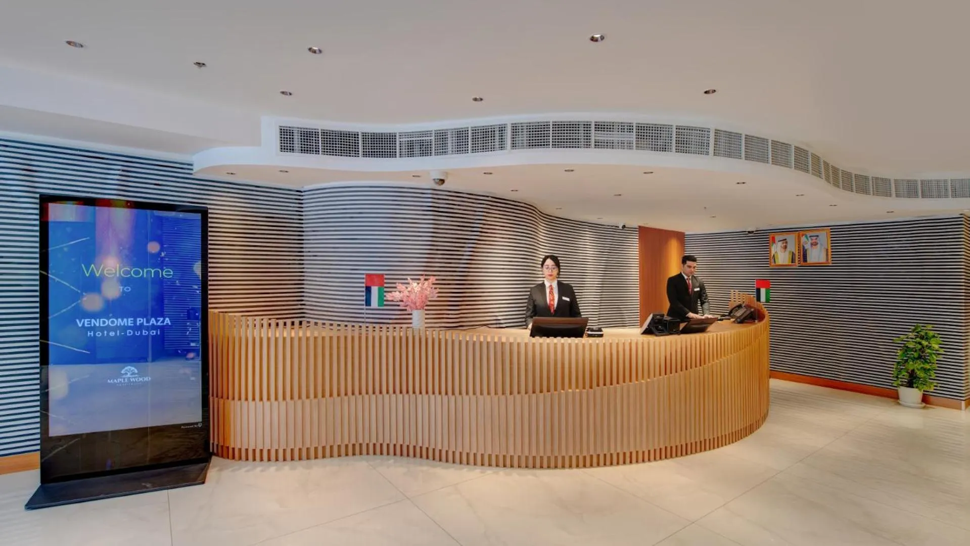 Lobby or reception in Vendome Plaza Hotel