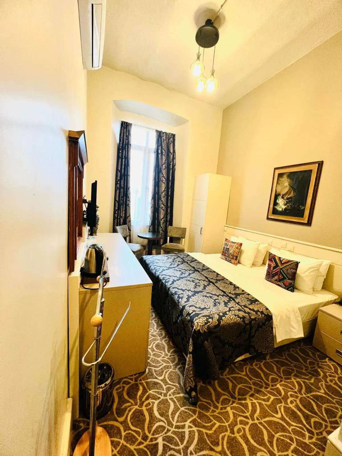 Bed in Aria Palace Taksim