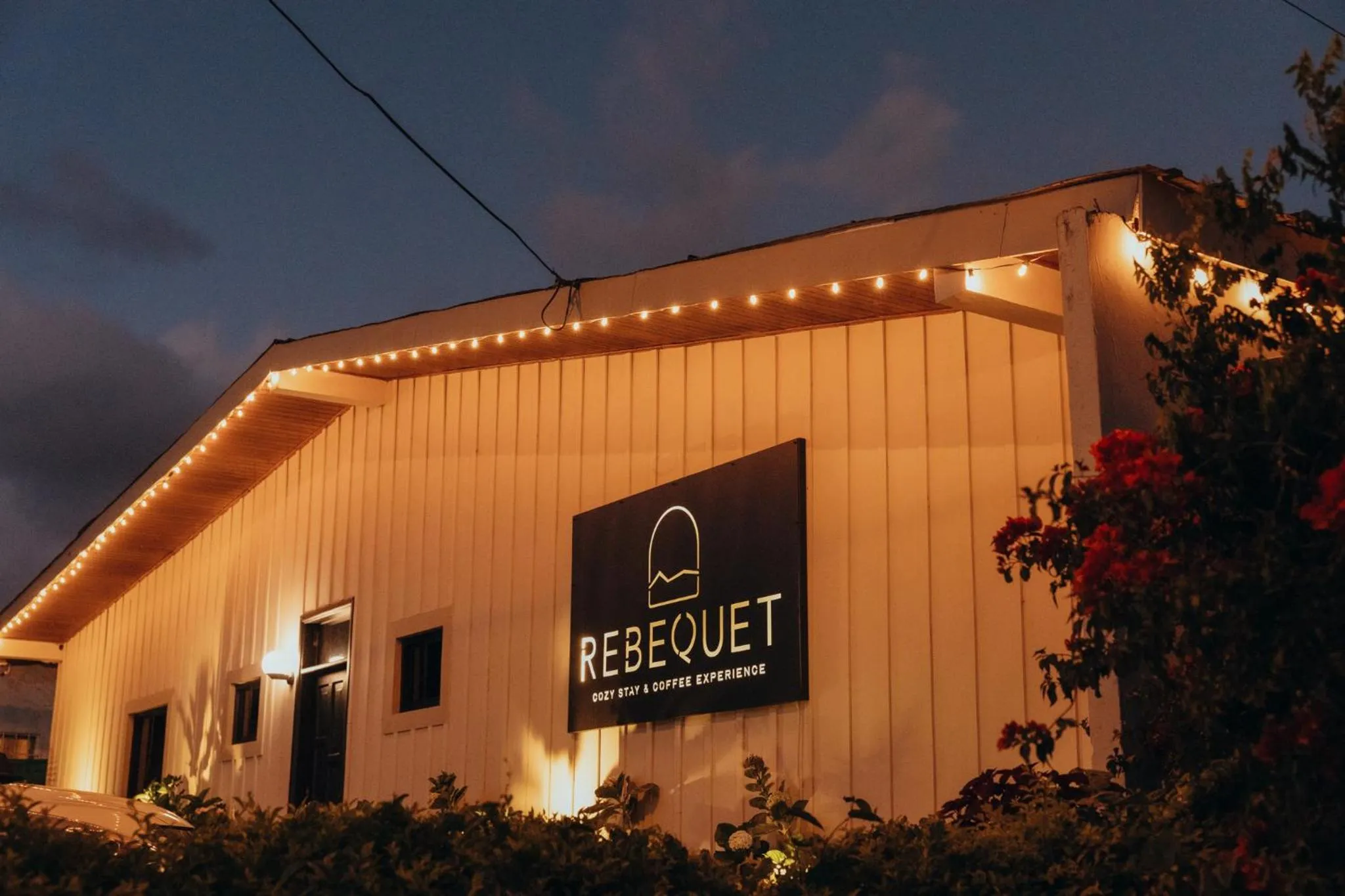 Property building in Hotel Boutique Rebequet