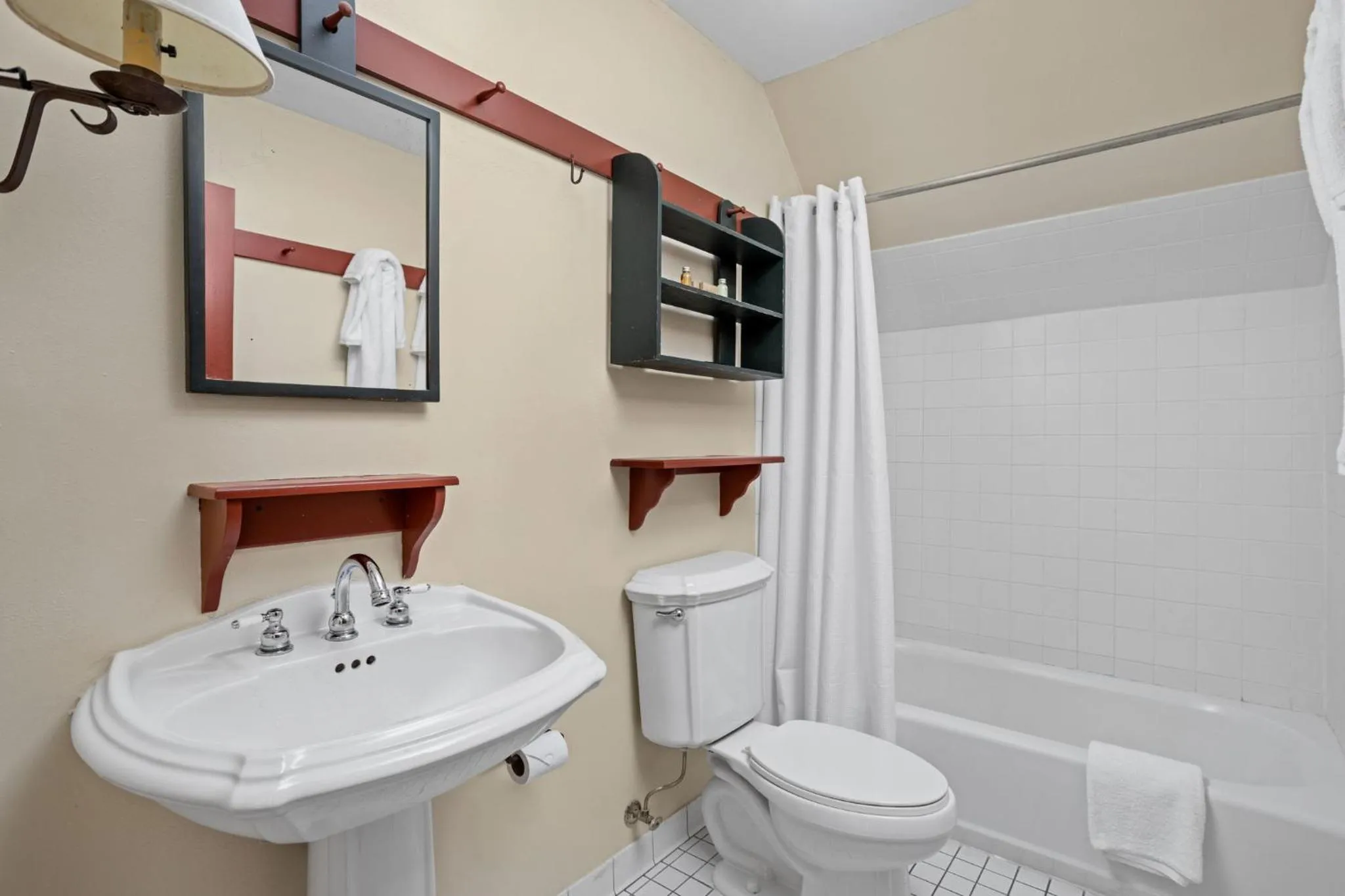 Bathroom in Artists Colony