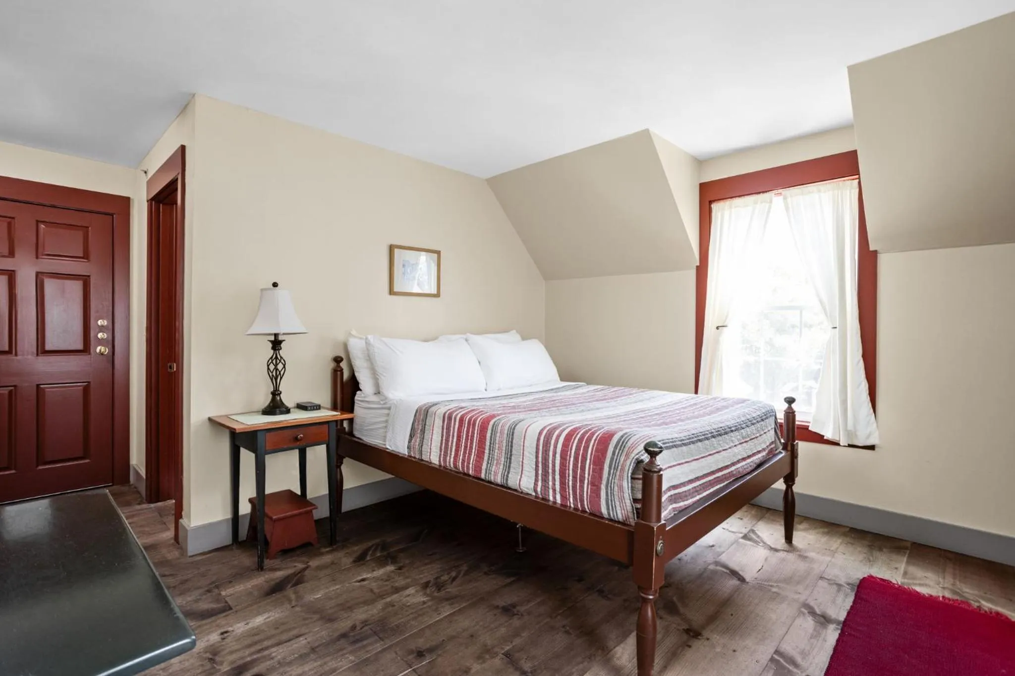 Bedroom, Bed in Artists Colony