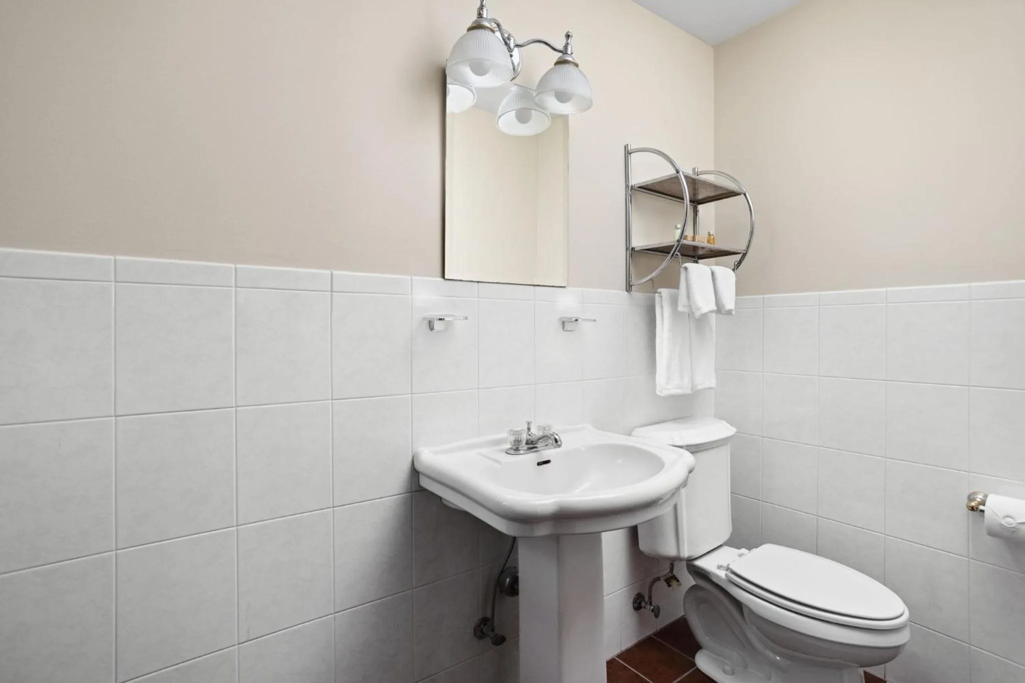 Bathroom in Artists Colony