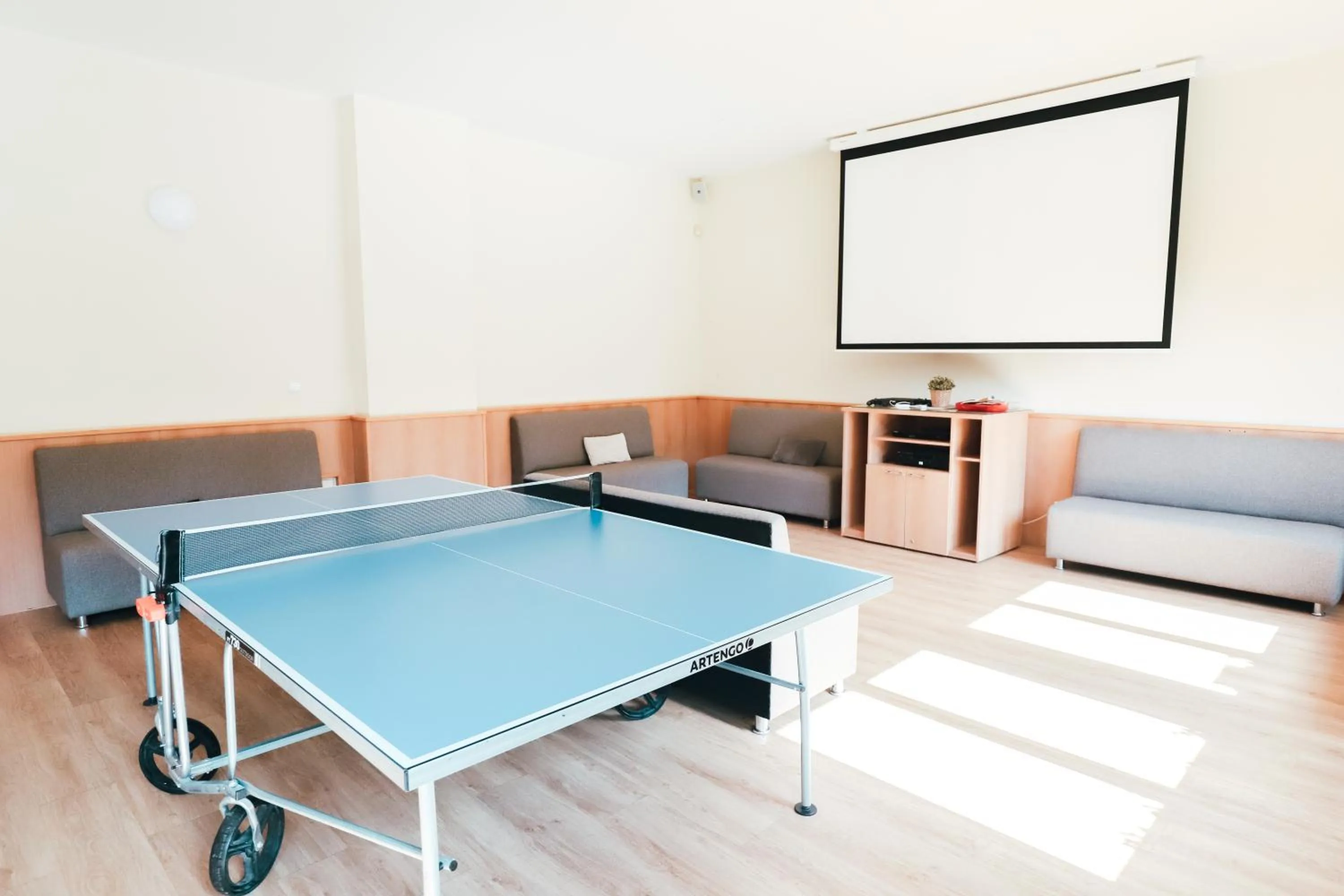 Communal lounge/ TV room in Amantis Vital Sport Hotel