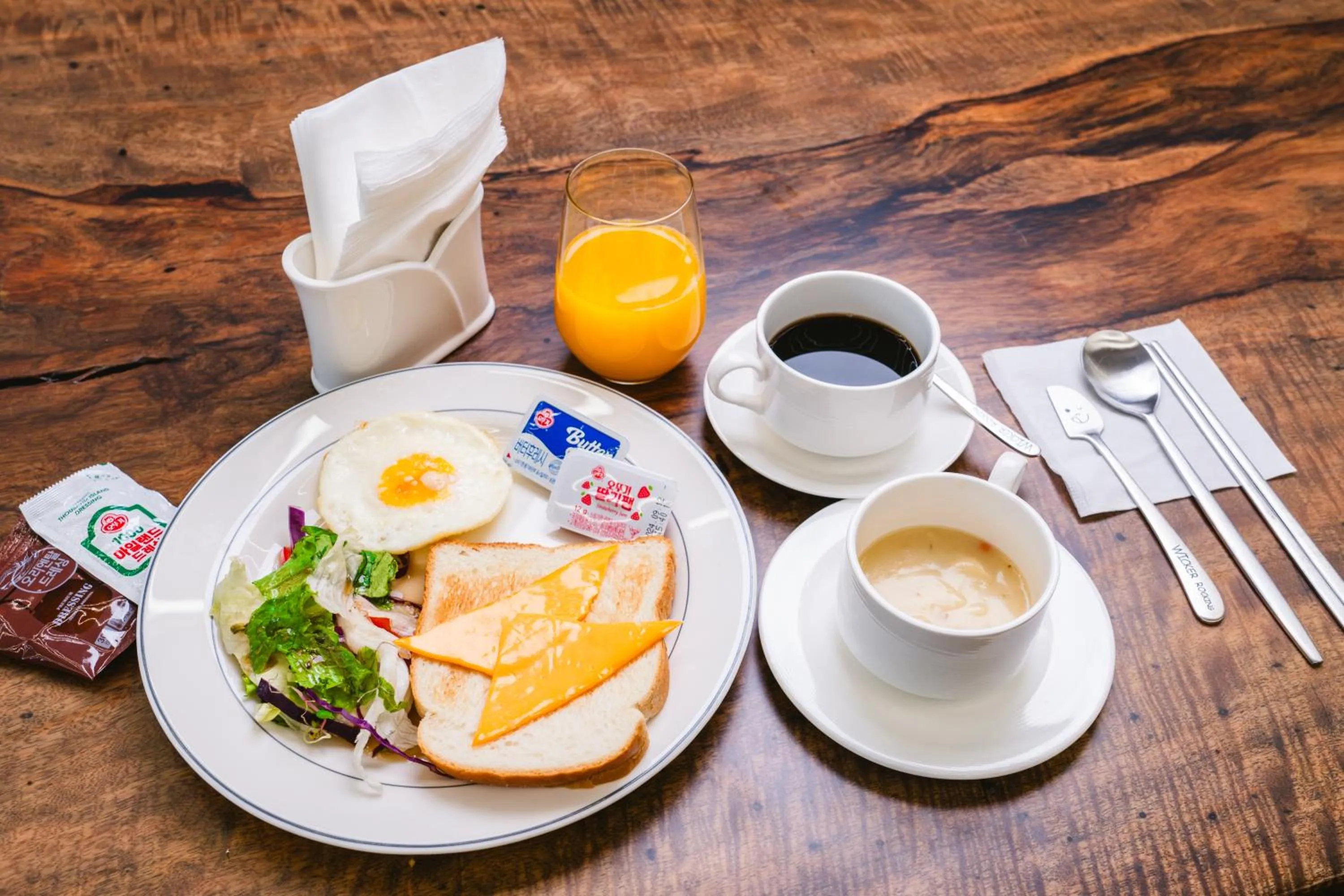 Breakfast in Dongho Beach Hotel