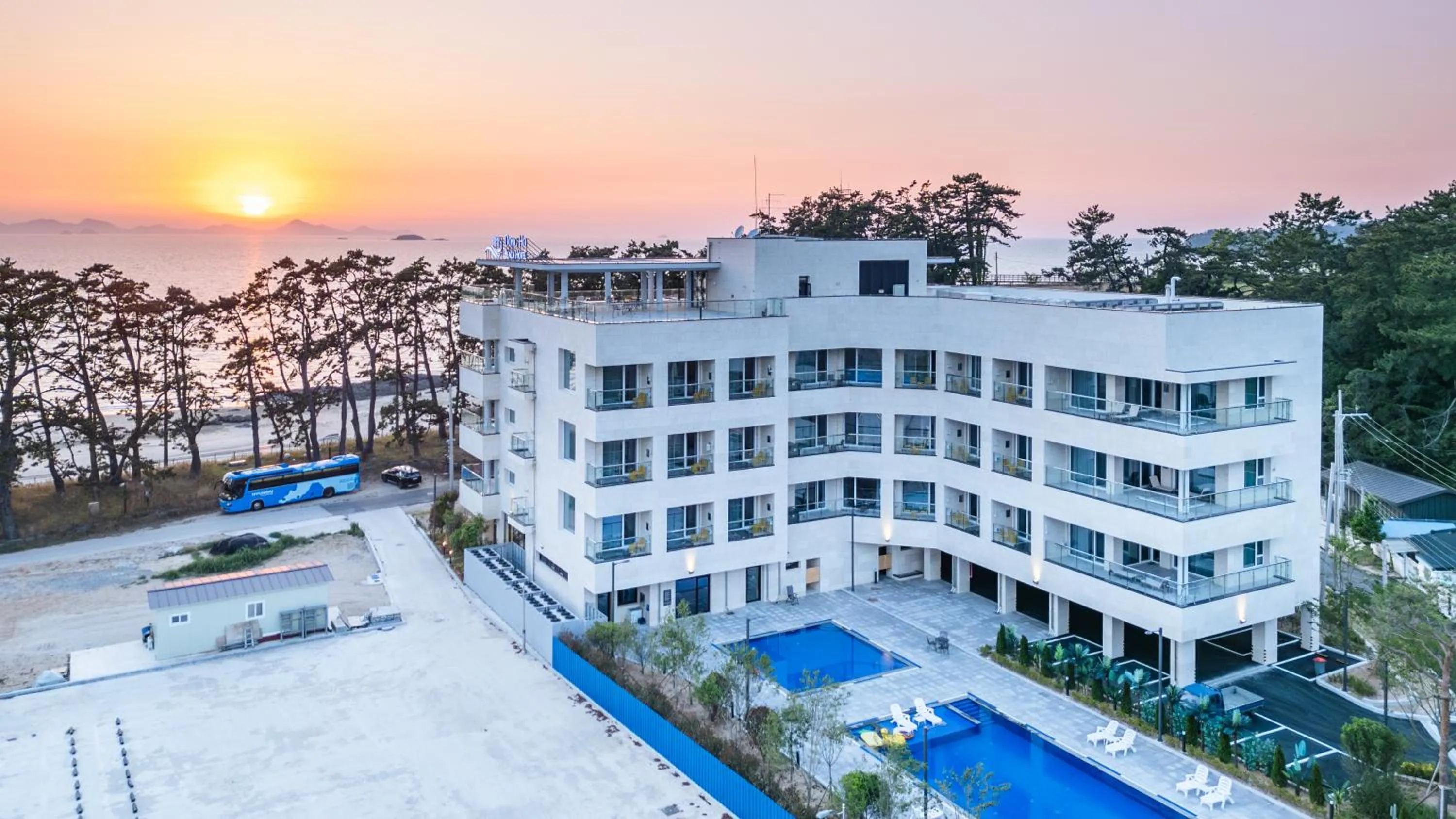Property building in Dongho Beach Hotel