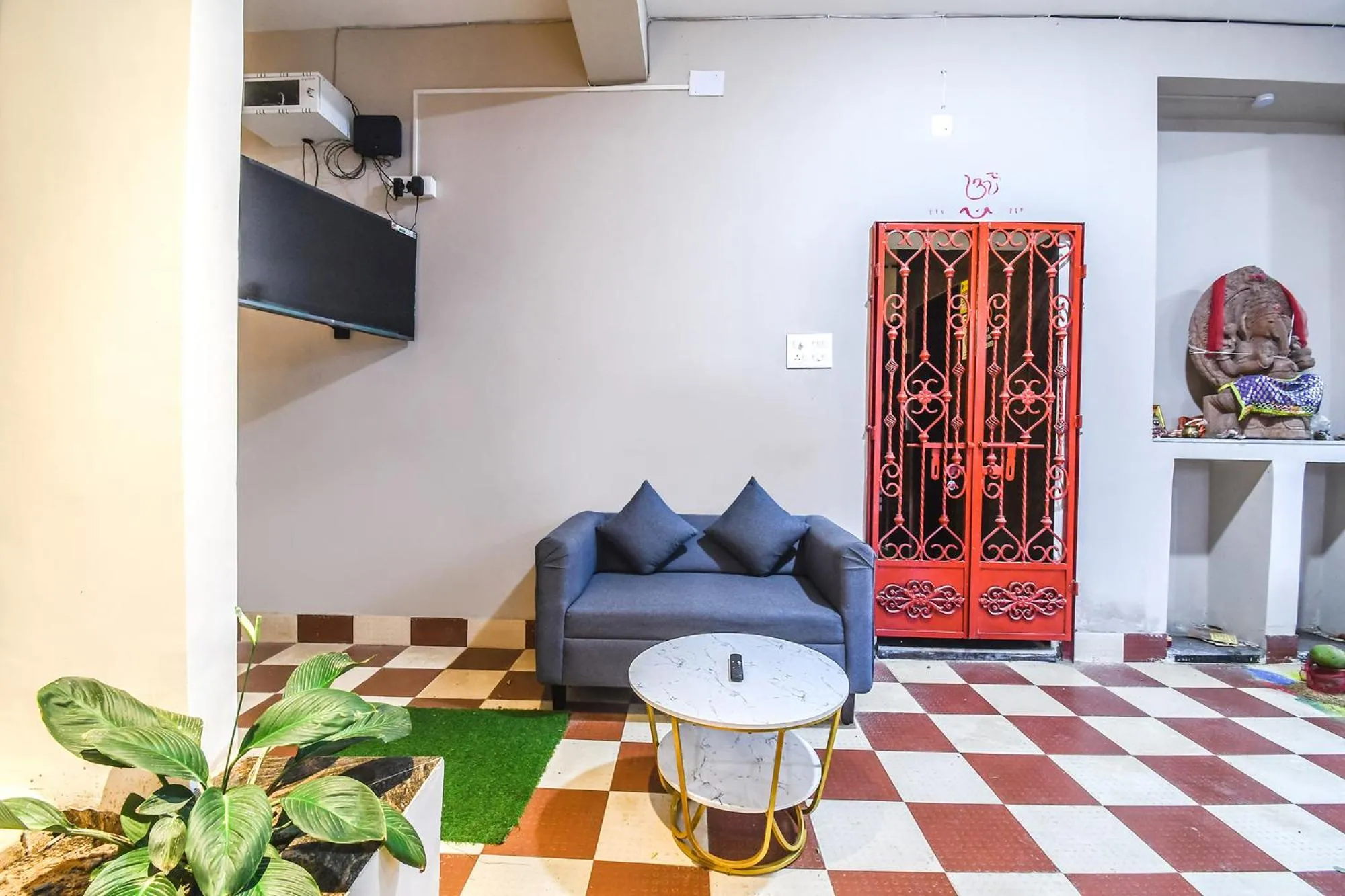 Seating area in FabHotel Airport Residency I