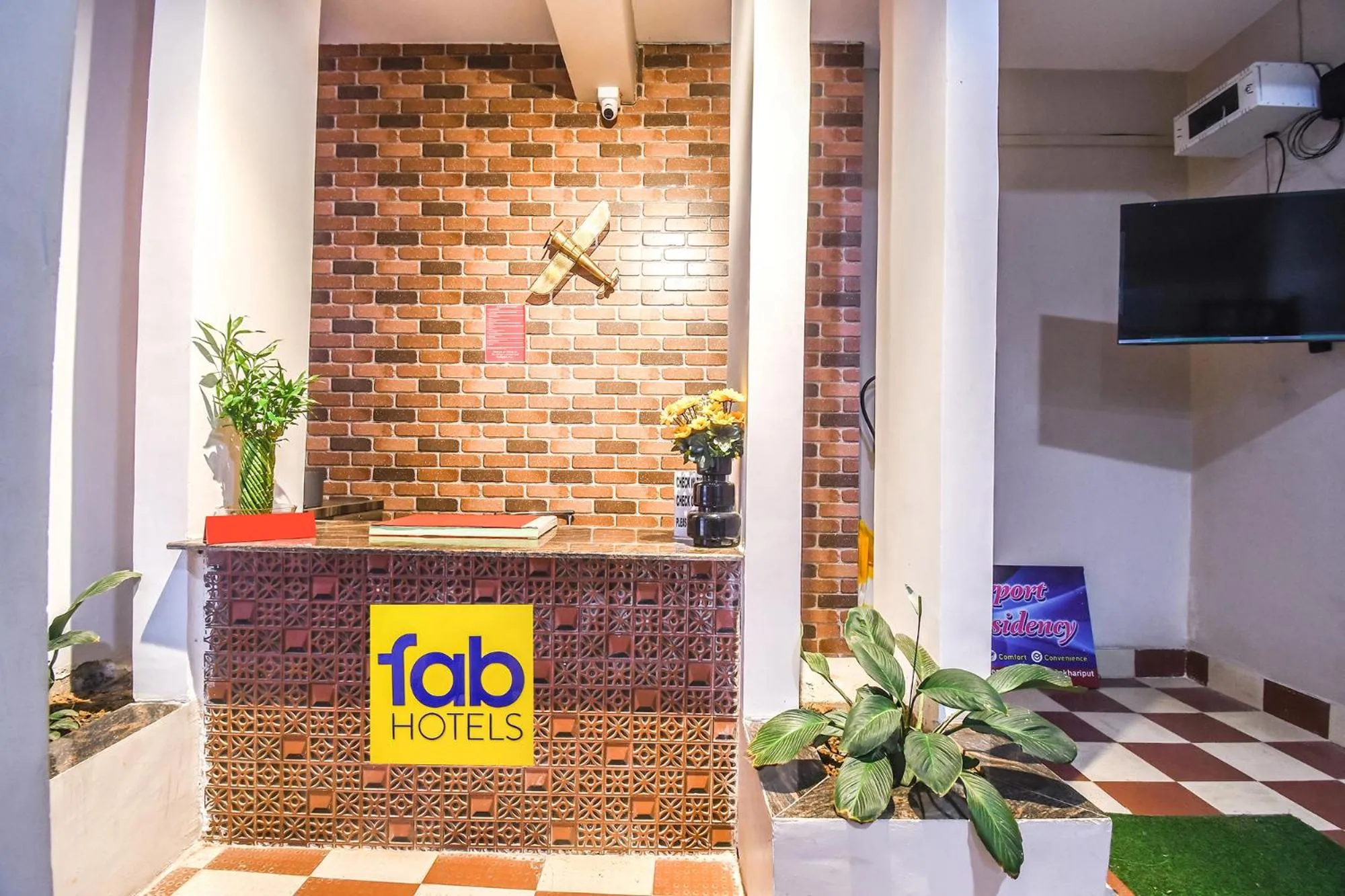 Lobby or reception in FabHotel Airport Residency I