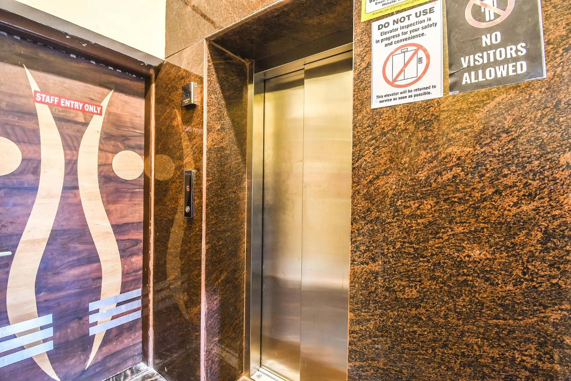 Lobby or reception in FabHotel Airport Residency I