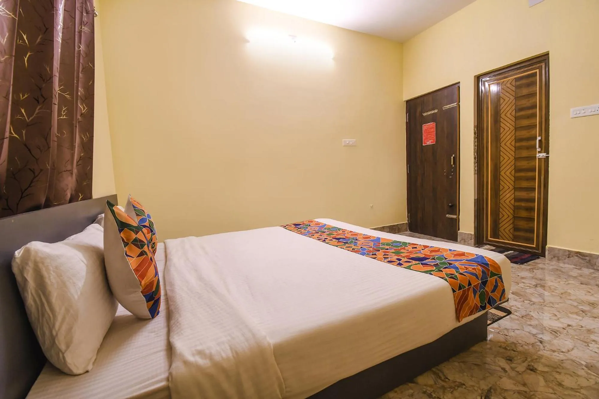 Bed in FabHotel Airport Residency I