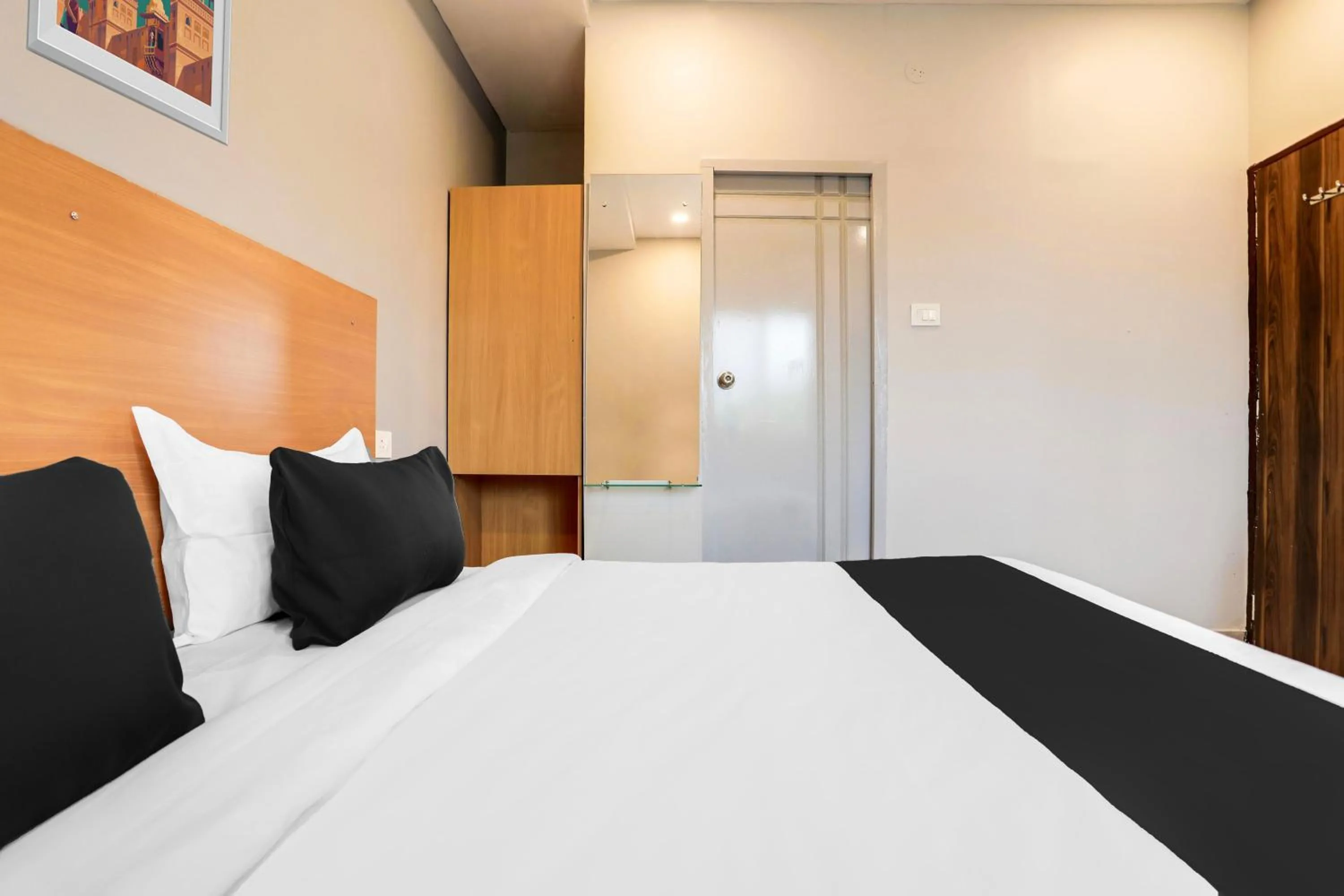 Bedroom, Bed in Super Collection O RBS ECIL