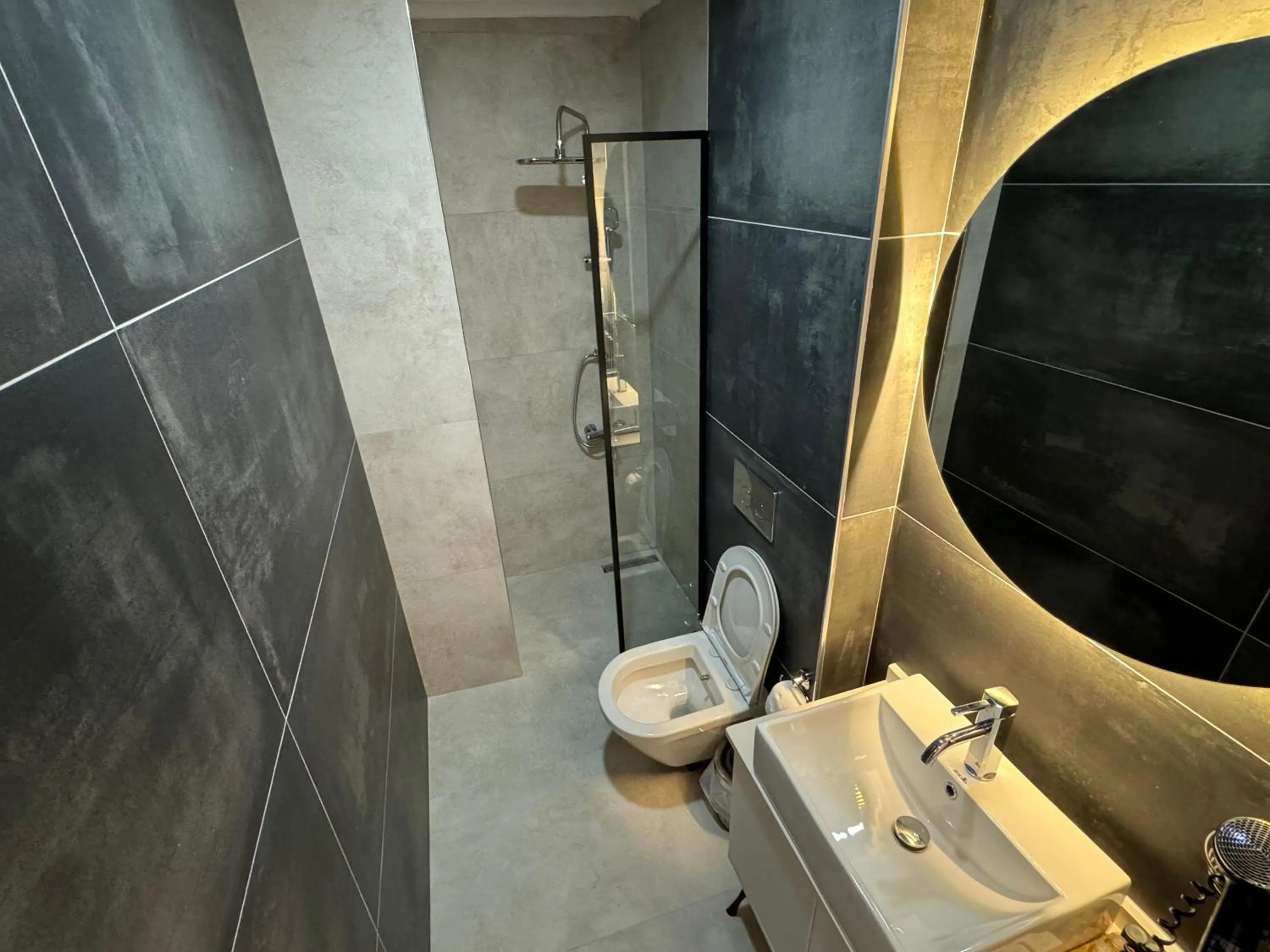 Deluxe Room - single occupancy in Visse Hotel