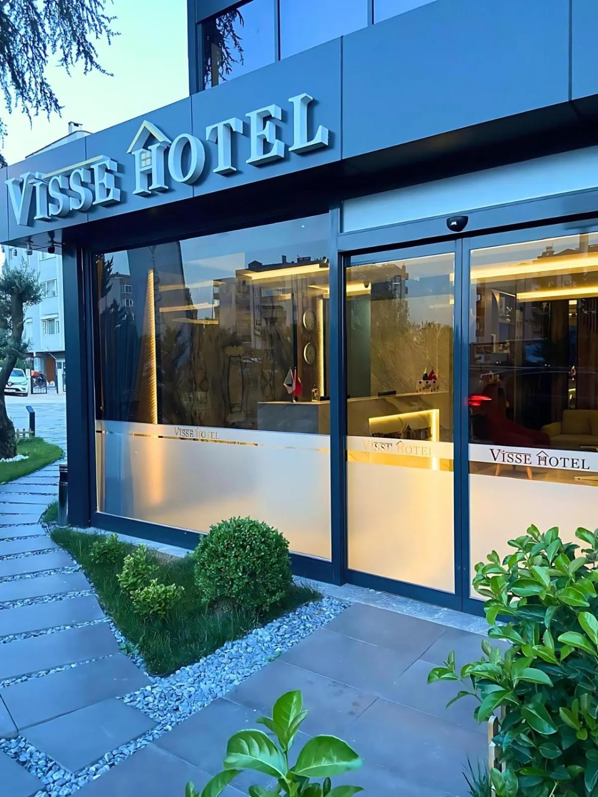 Property building in Visse Hotel
