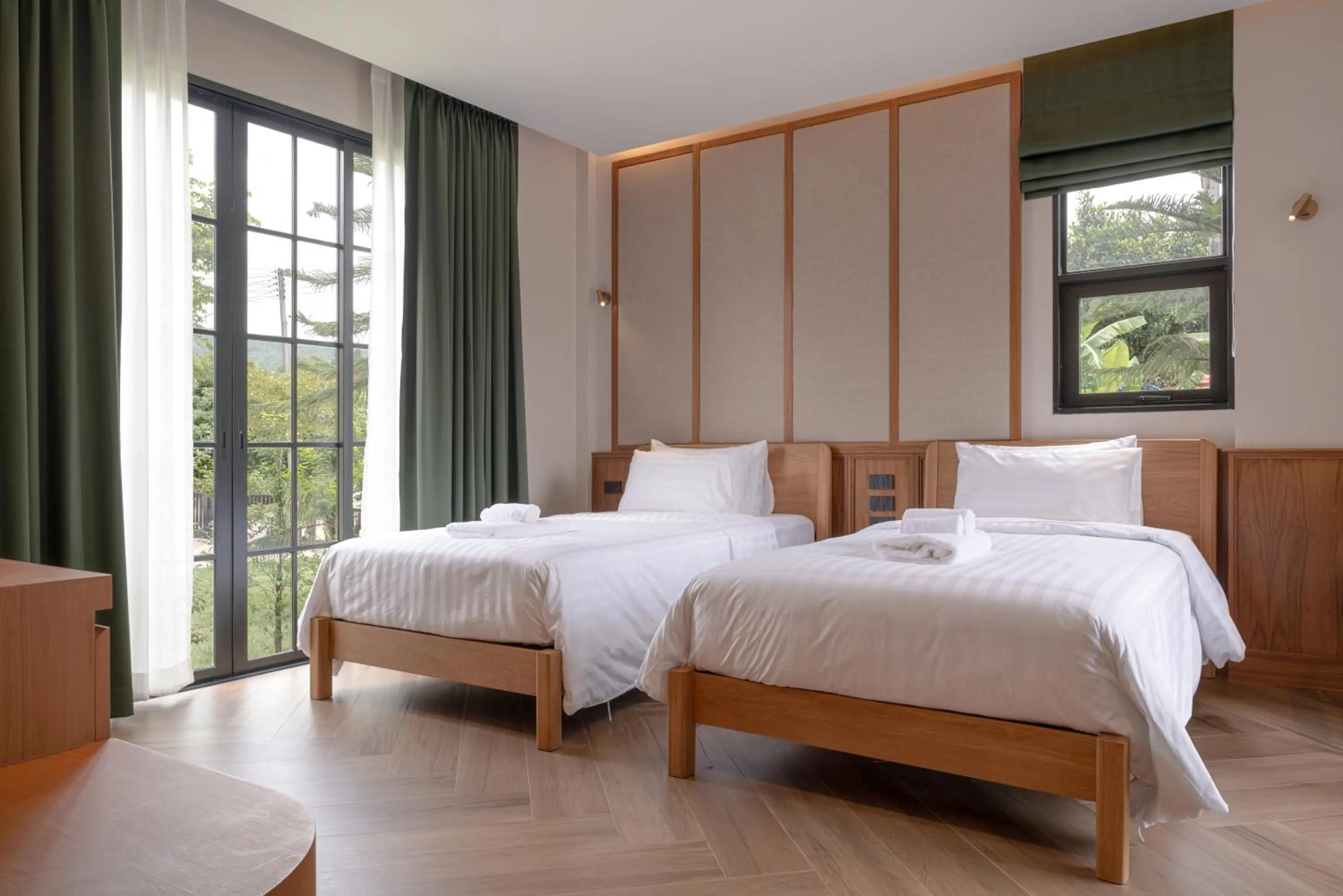 Bed in The Willoughby Maerim Hotel