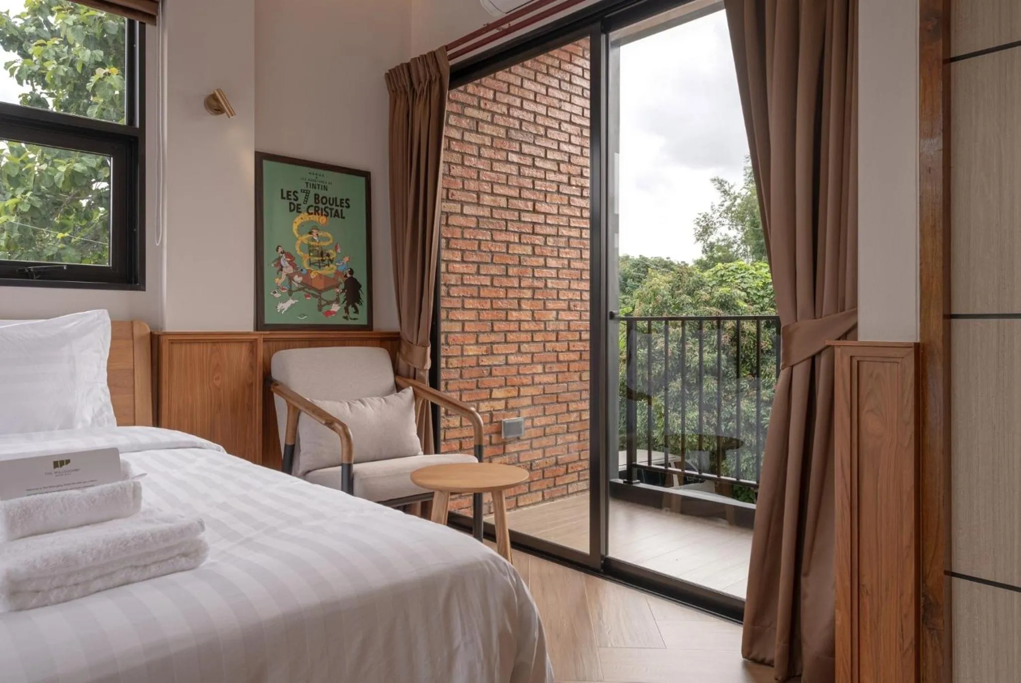 Bed in The Willoughby Maerim Hotel