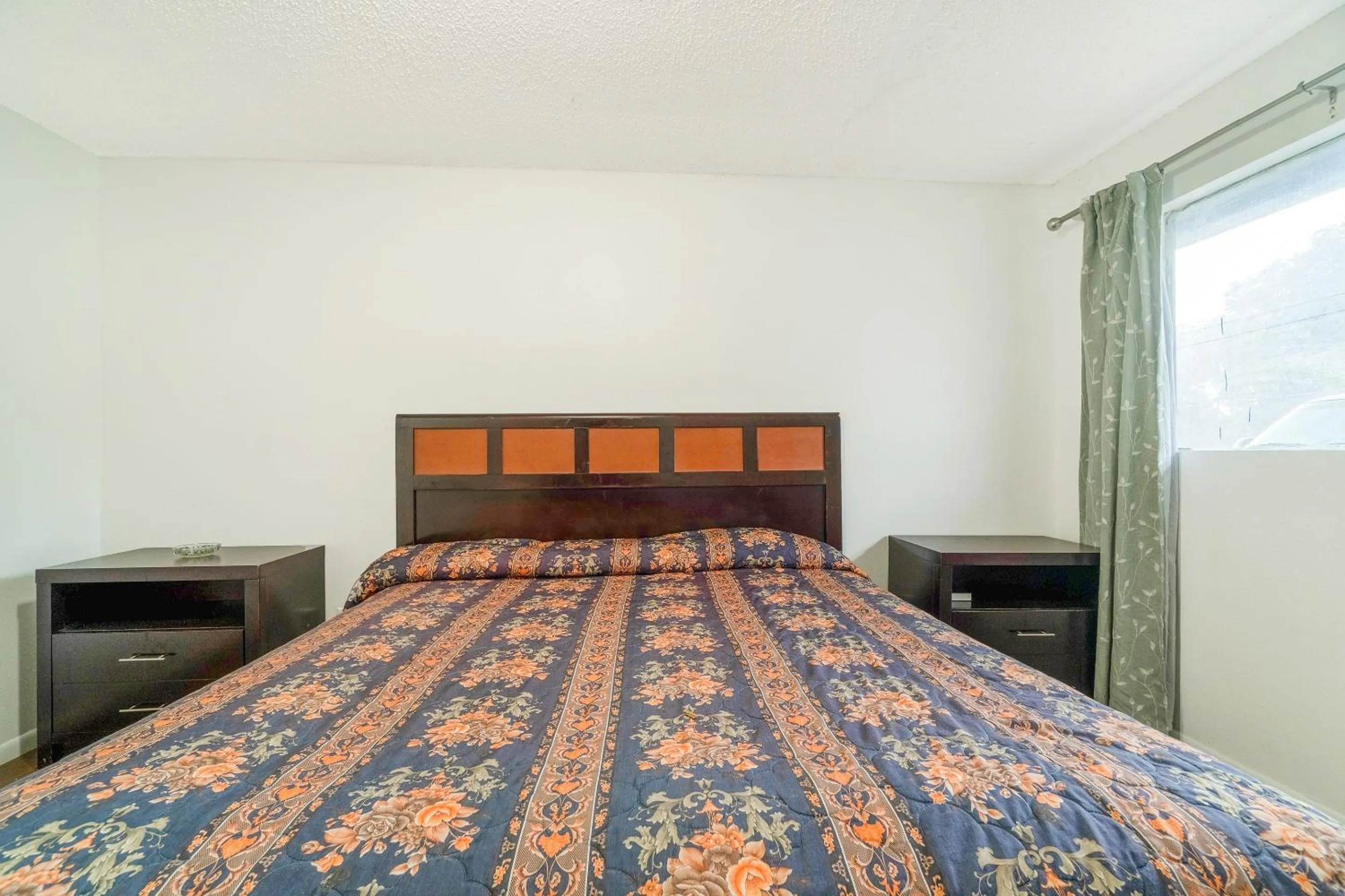 Bedroom, Bed in Budget Inn By OYO Palestine TX Hwy 79