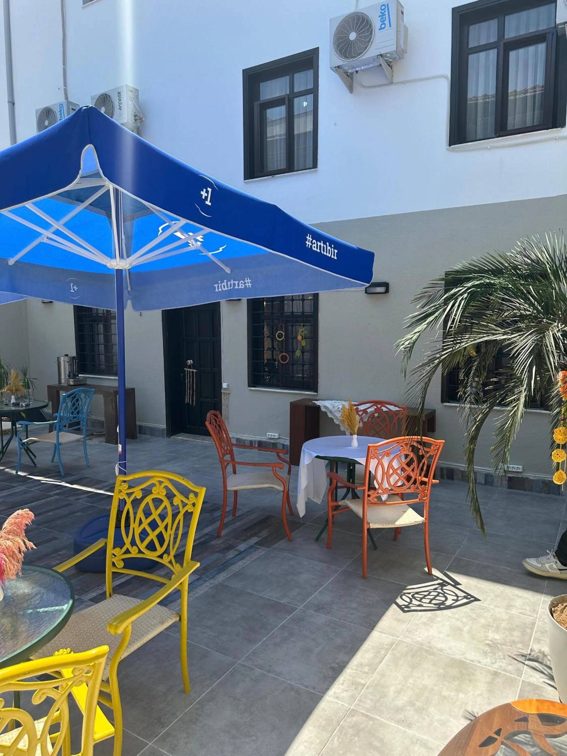 Property building in Loost Town Inn Hotel