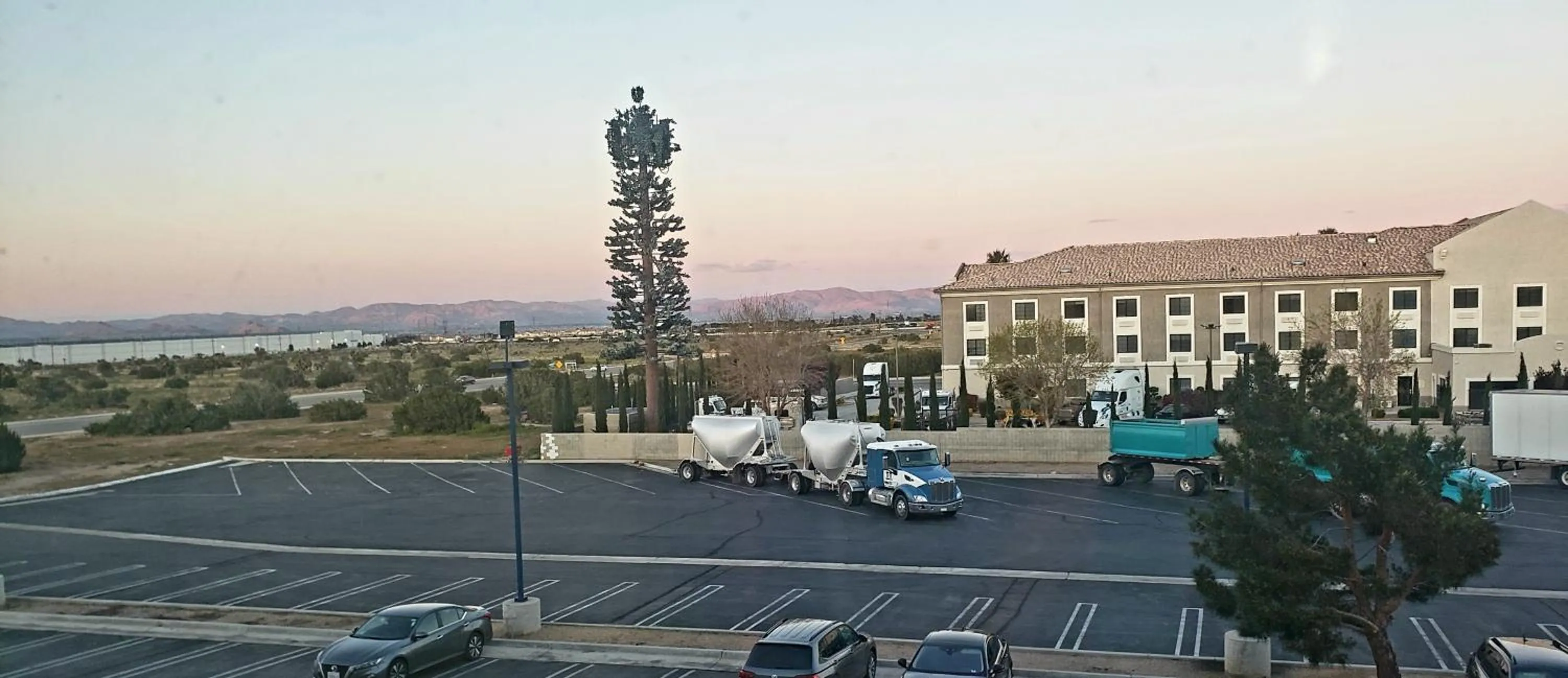 Parking in Studio 6 Suites Hesperia, CA West Main Street I 15