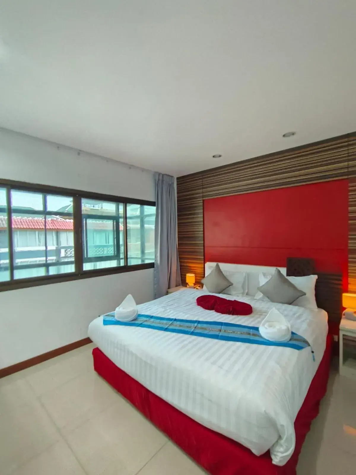 Standard Double Room in Patong Max Value Hotel Standard Double Room in Patong Max Value Hotel