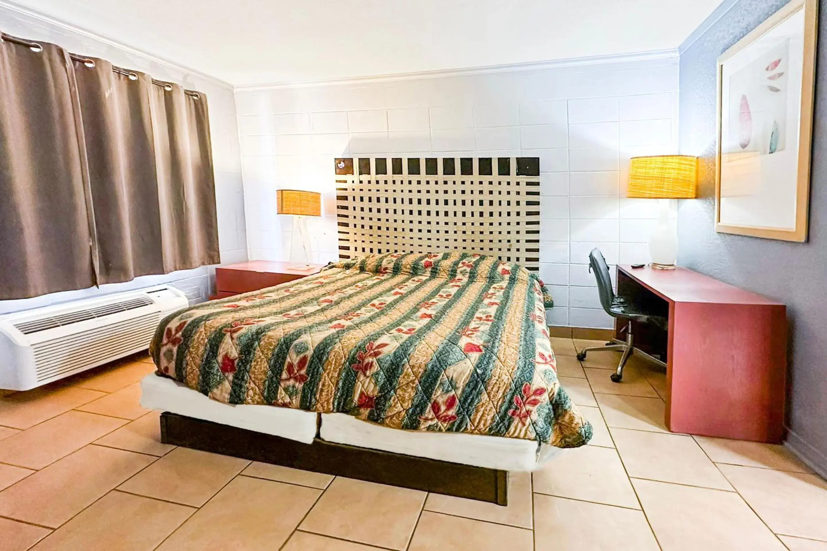 King Bed Smoking in Sunrise Inn By OYO Albany King Bed Smoking in Sunrise Inn By OYO Albany