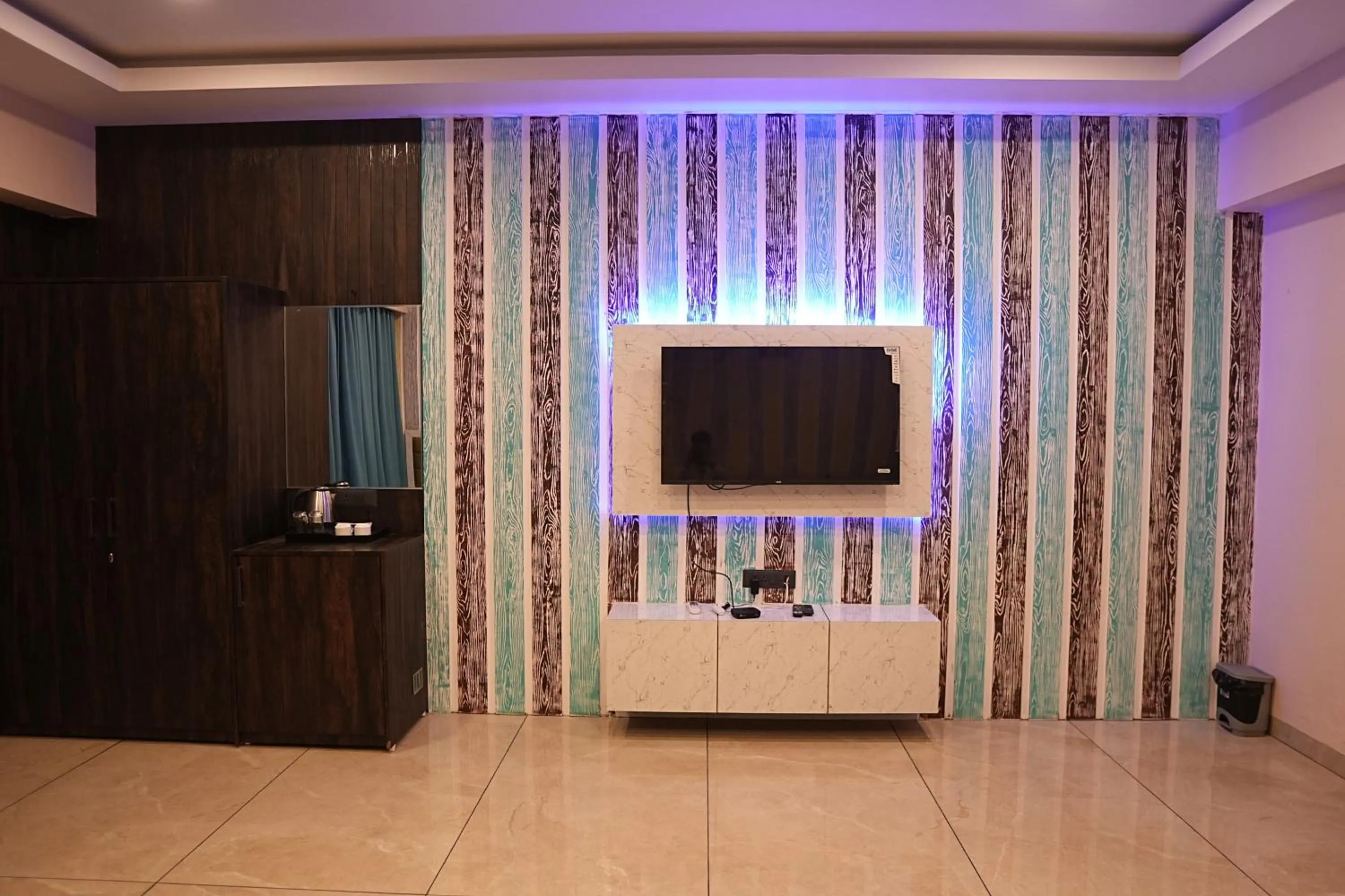 TV and multimedia in Clarks Collection Brahma's Resort