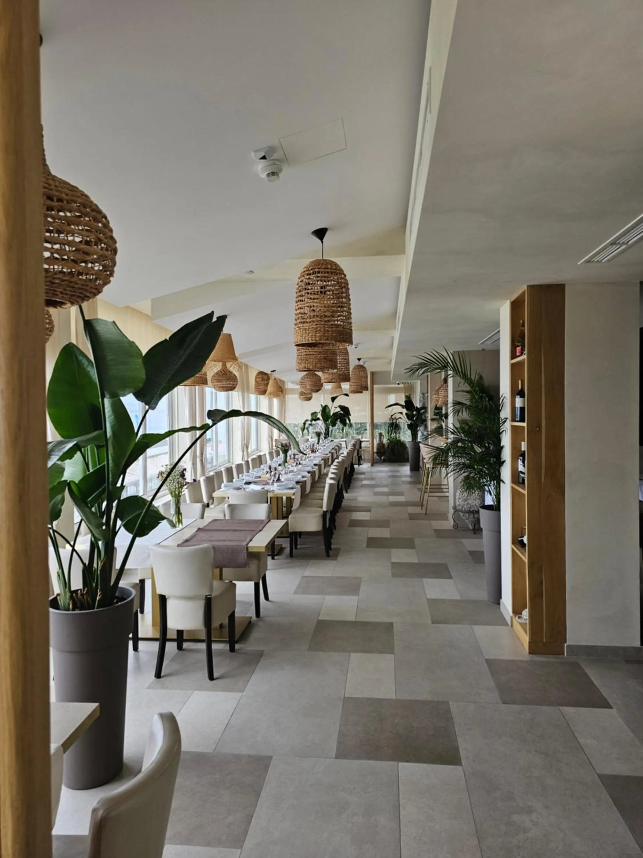 Restaurant/places to eat in Hotel Aria