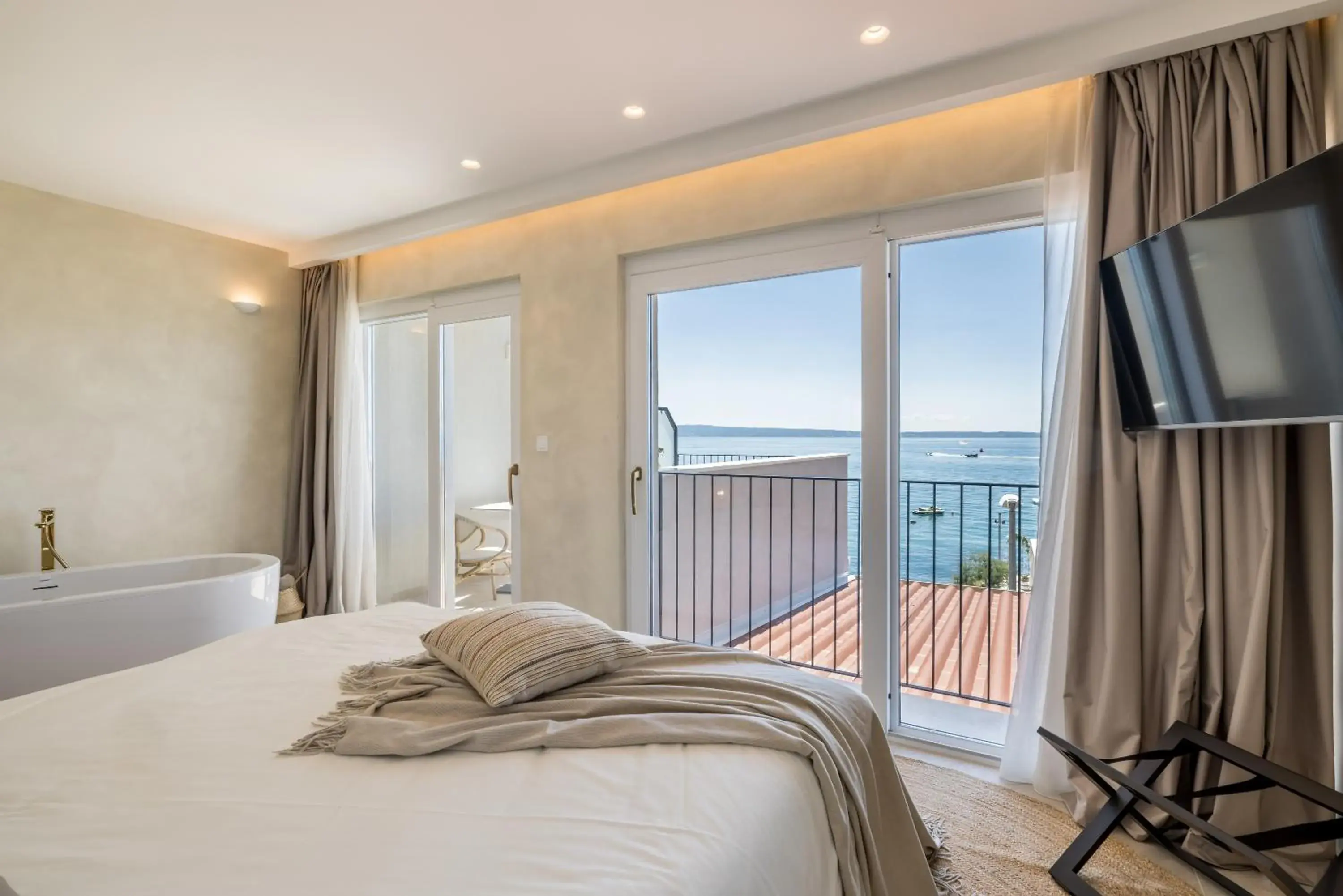 Suite with Terrace in Hotel Aria Suite with Terrace in Hotel Aria