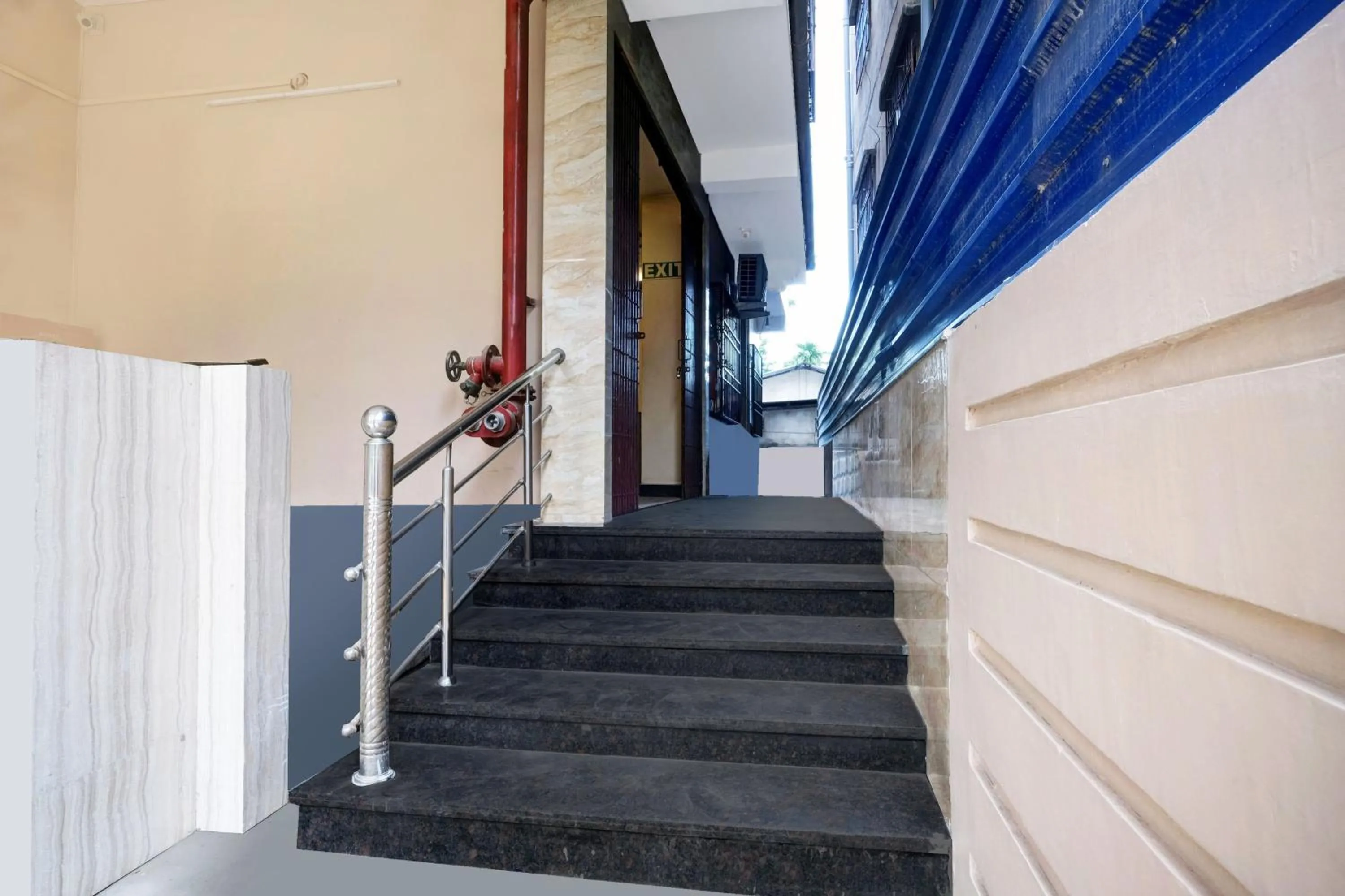 Facade/entrance in Super Hotel O Lalganesh formerly Royal Avenue