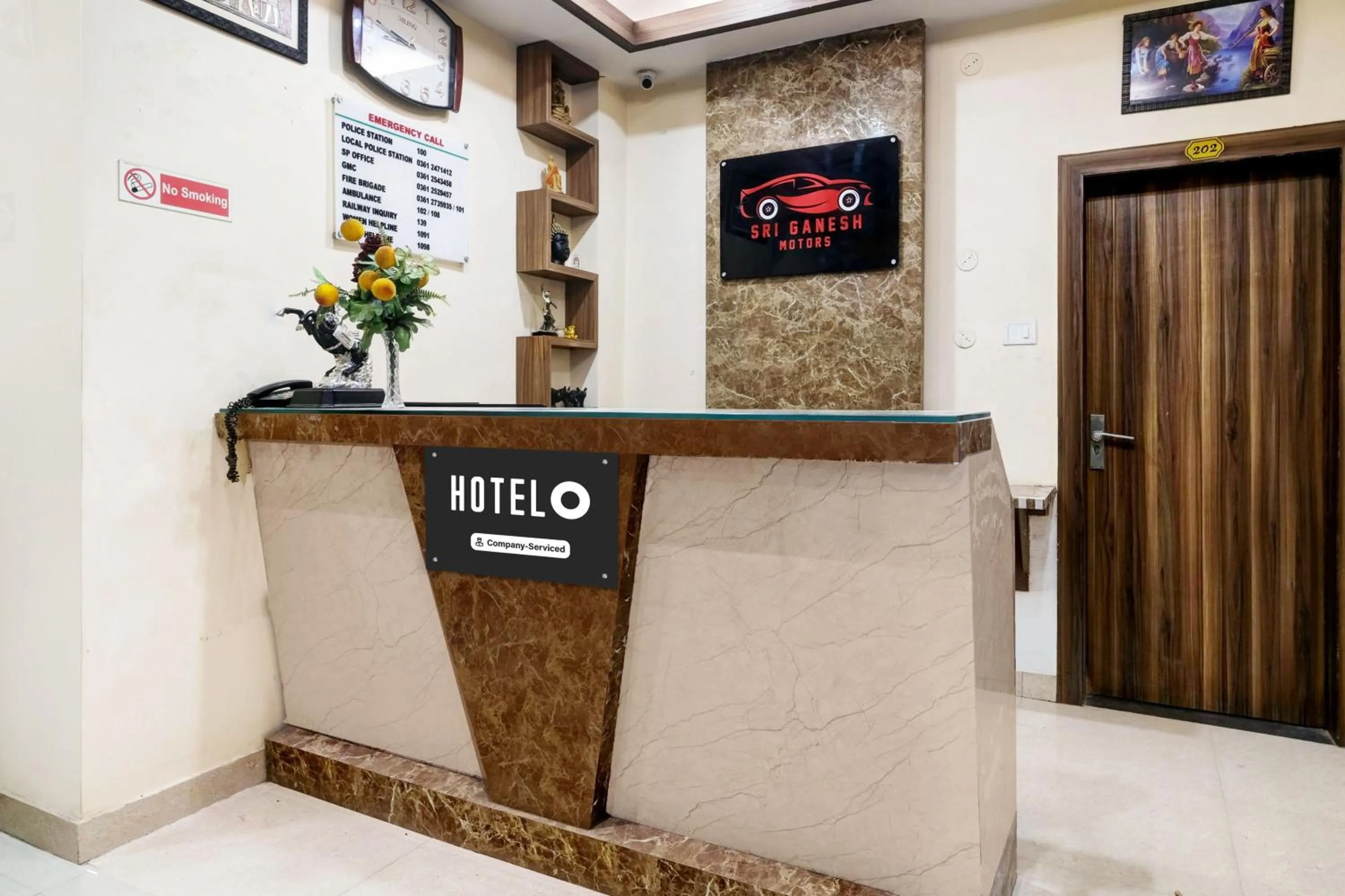 Lobby or reception in Super Hotel O Lalganesh formerly Royal Avenue