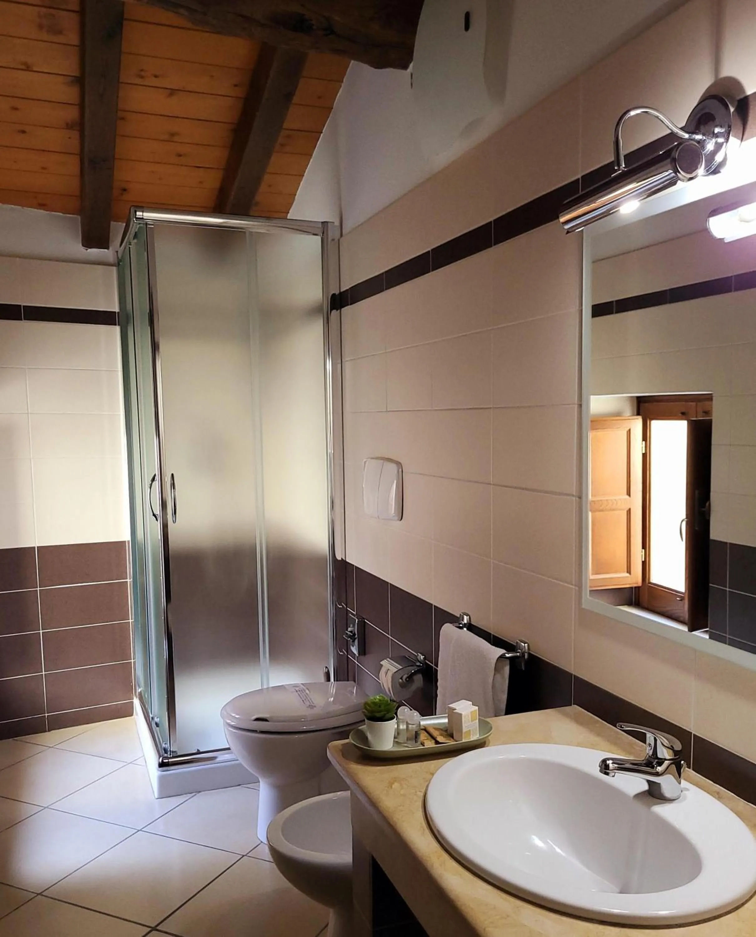 Bathroom in Hotel Federico II