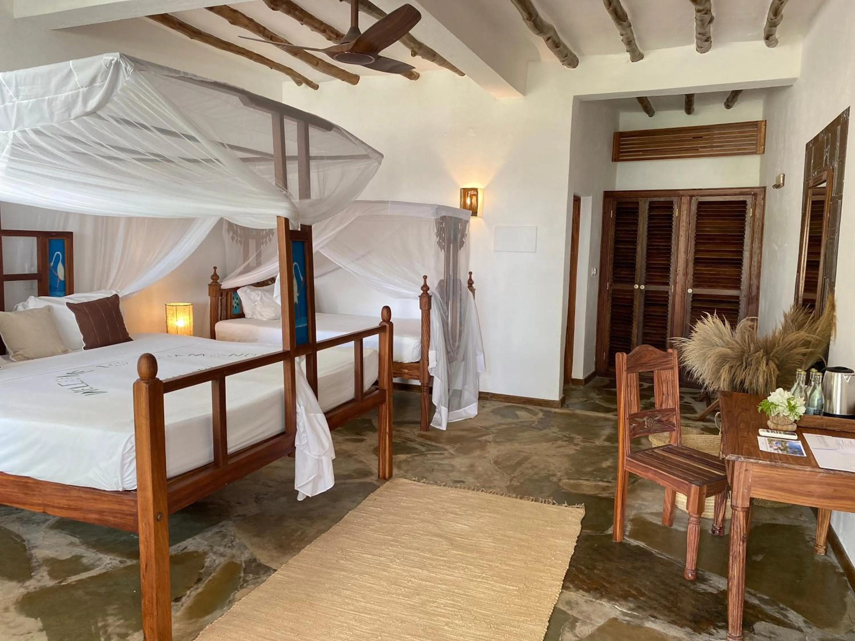 Photo of the whole room, Bed in Diamonds Malindi