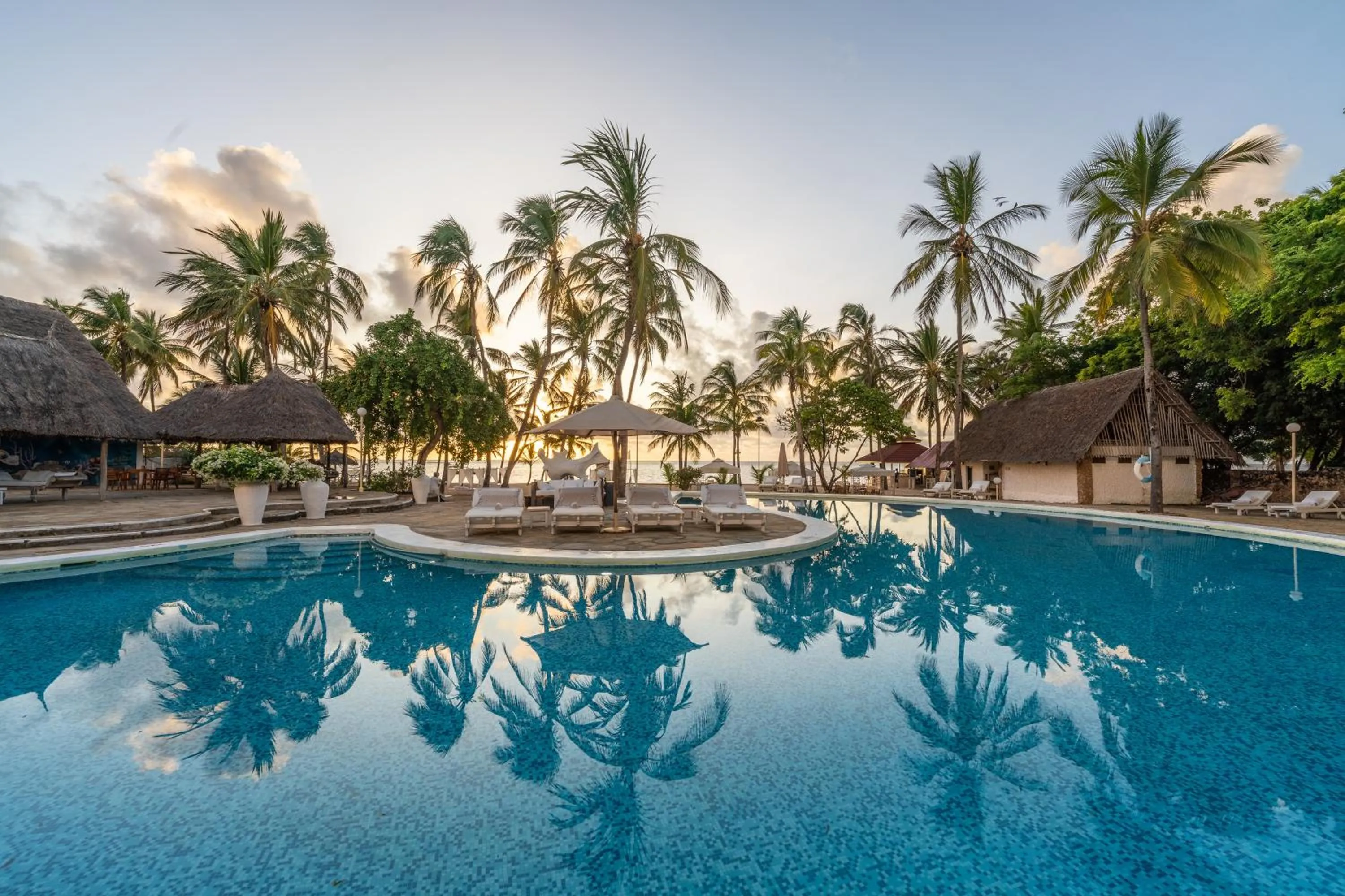 Swimming pool in Diamonds Malindi