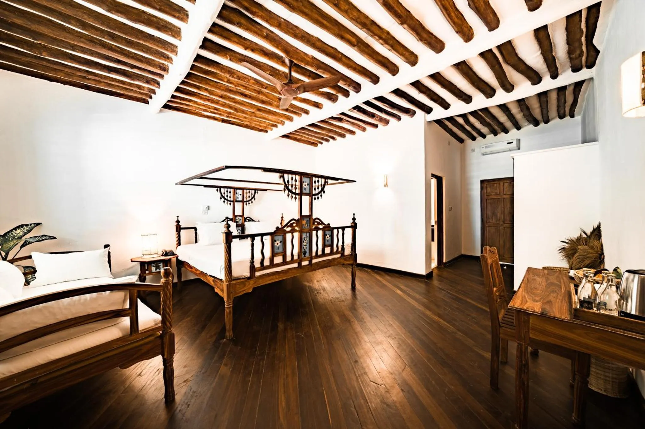 View (from property/room), Bed in Diamonds Malindi