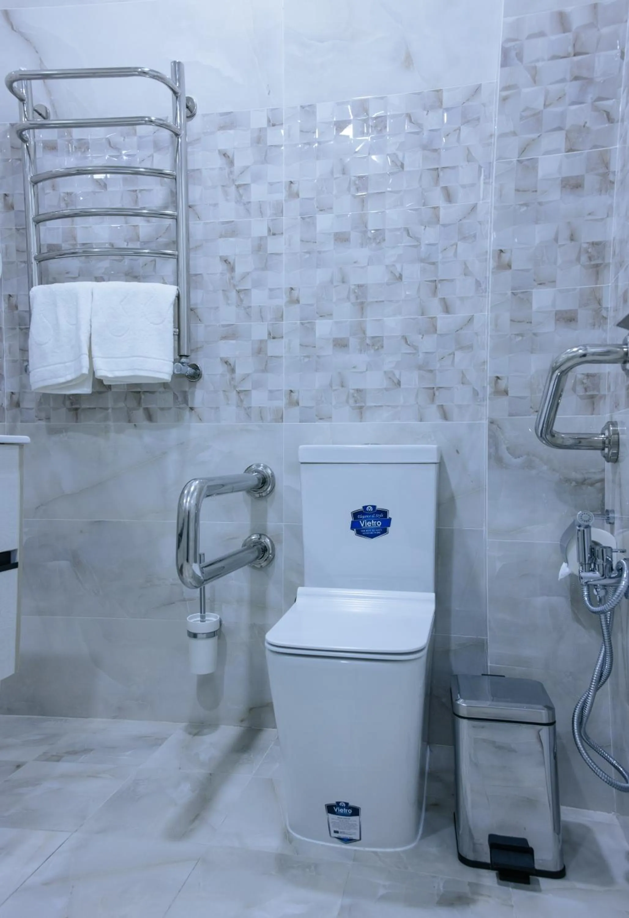 Shower in Ametist Hotel Complex