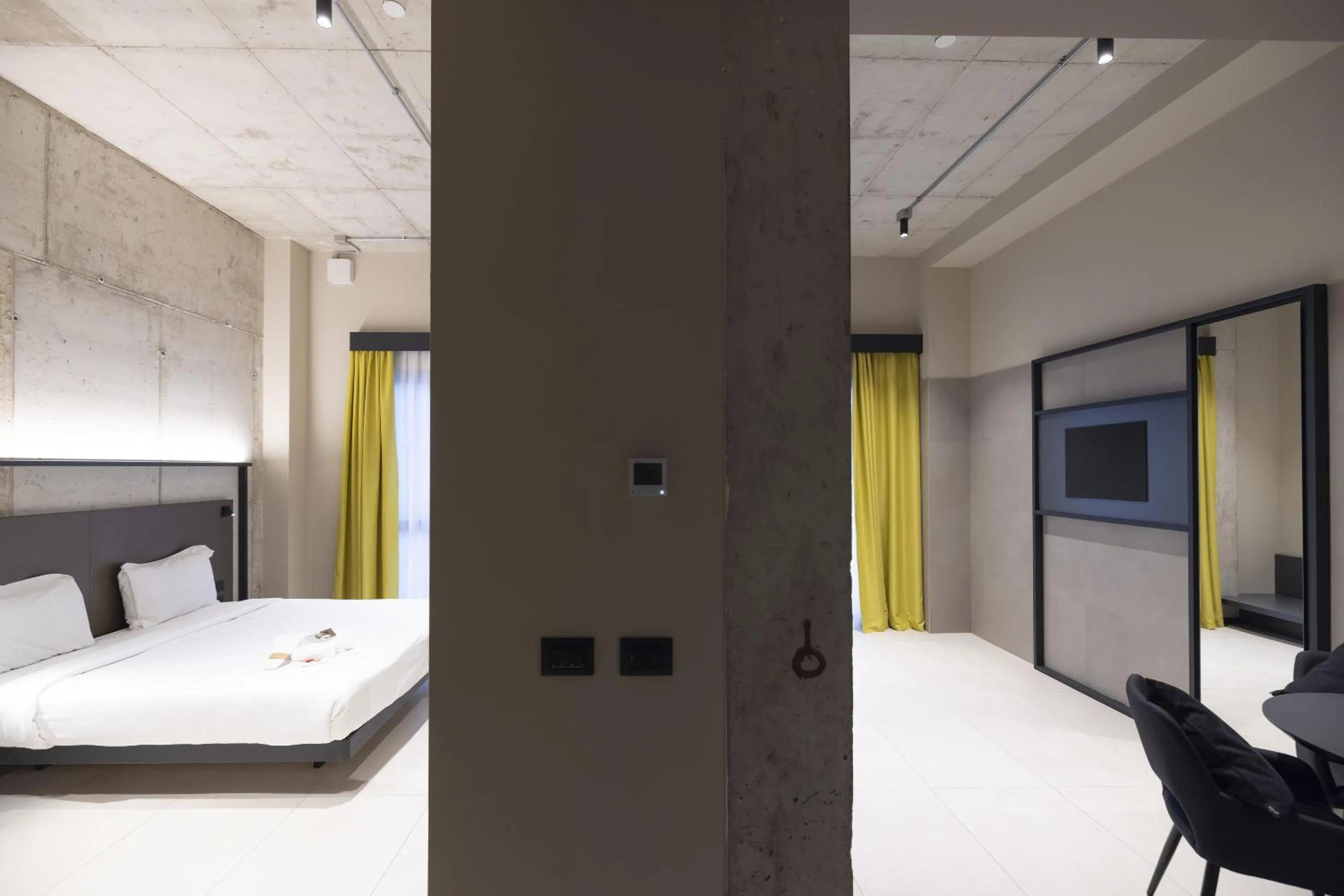 Bedroom, Bed in Joy 124 Hotel Milano