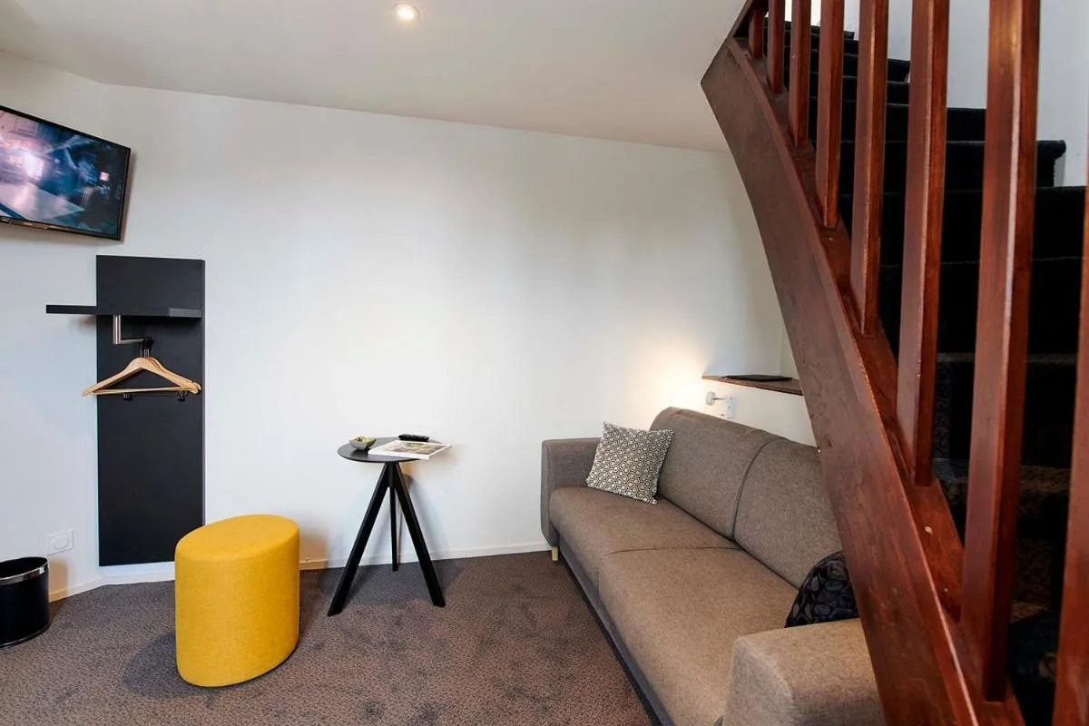 Photo of the whole room in Hôtel de France - Beaune