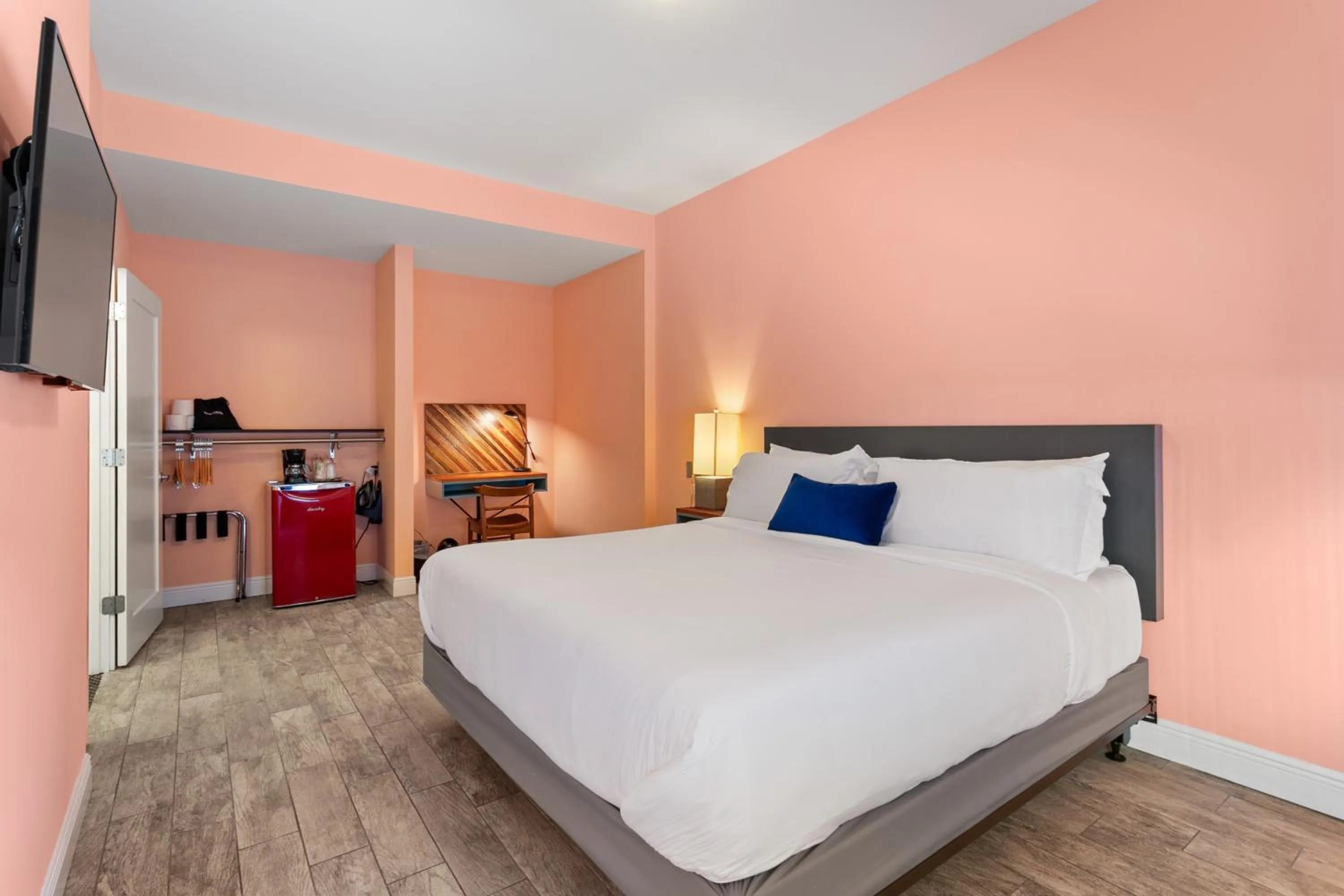 Bed in The Iris Motel