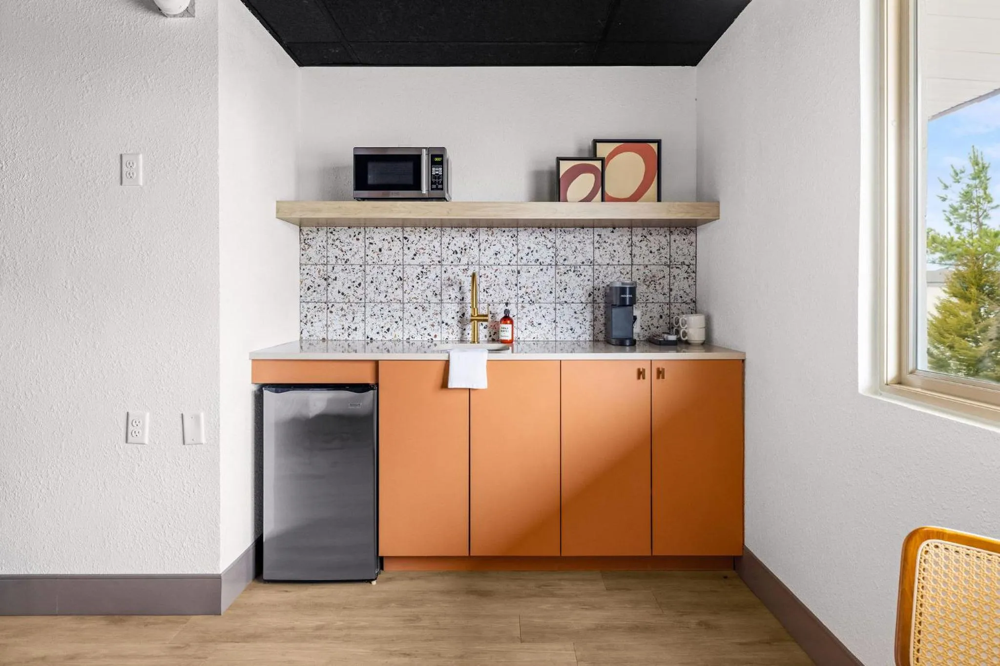 Kitchen or kitchenette in Arka Motel