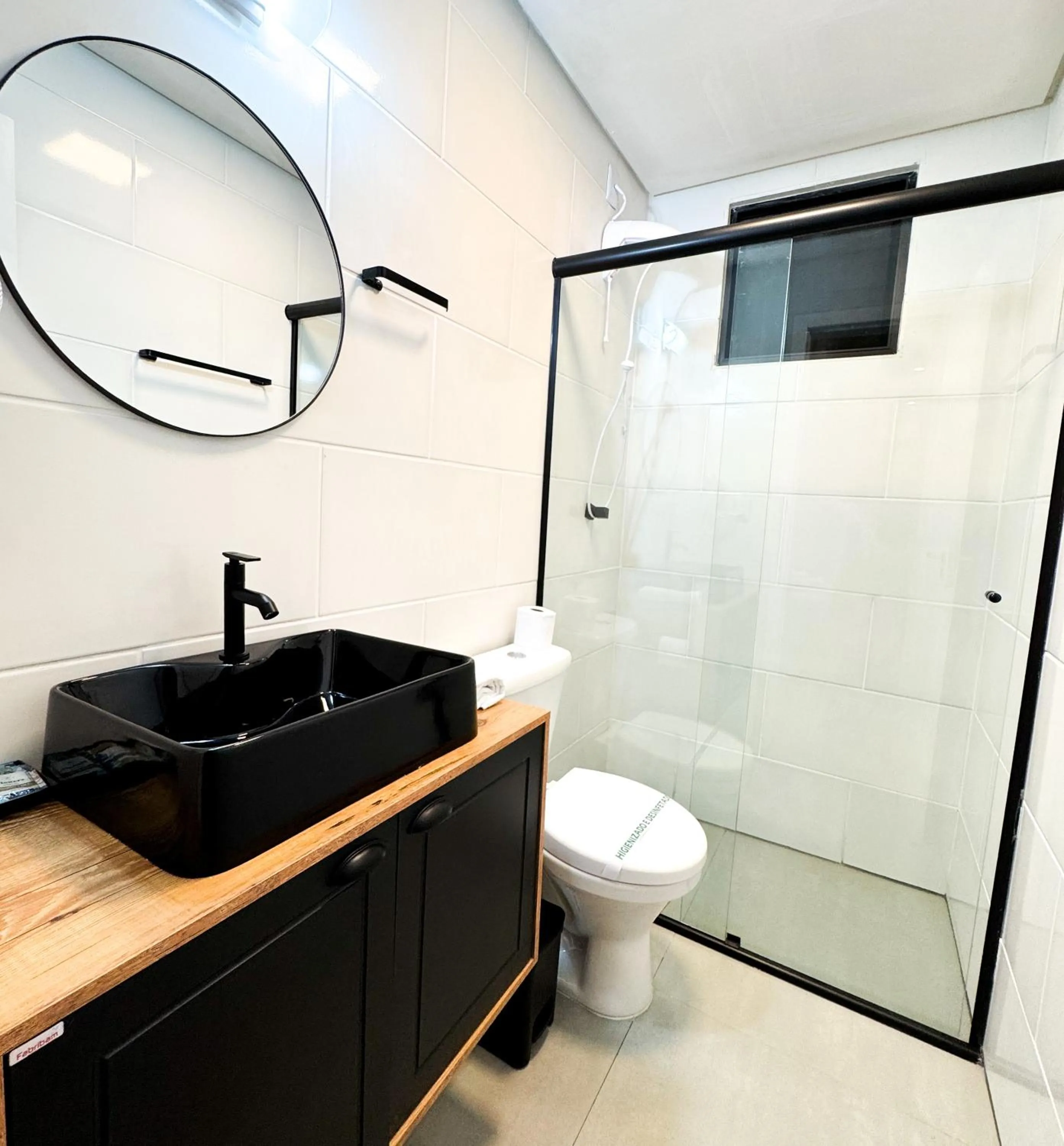 Shower in Hotel São José