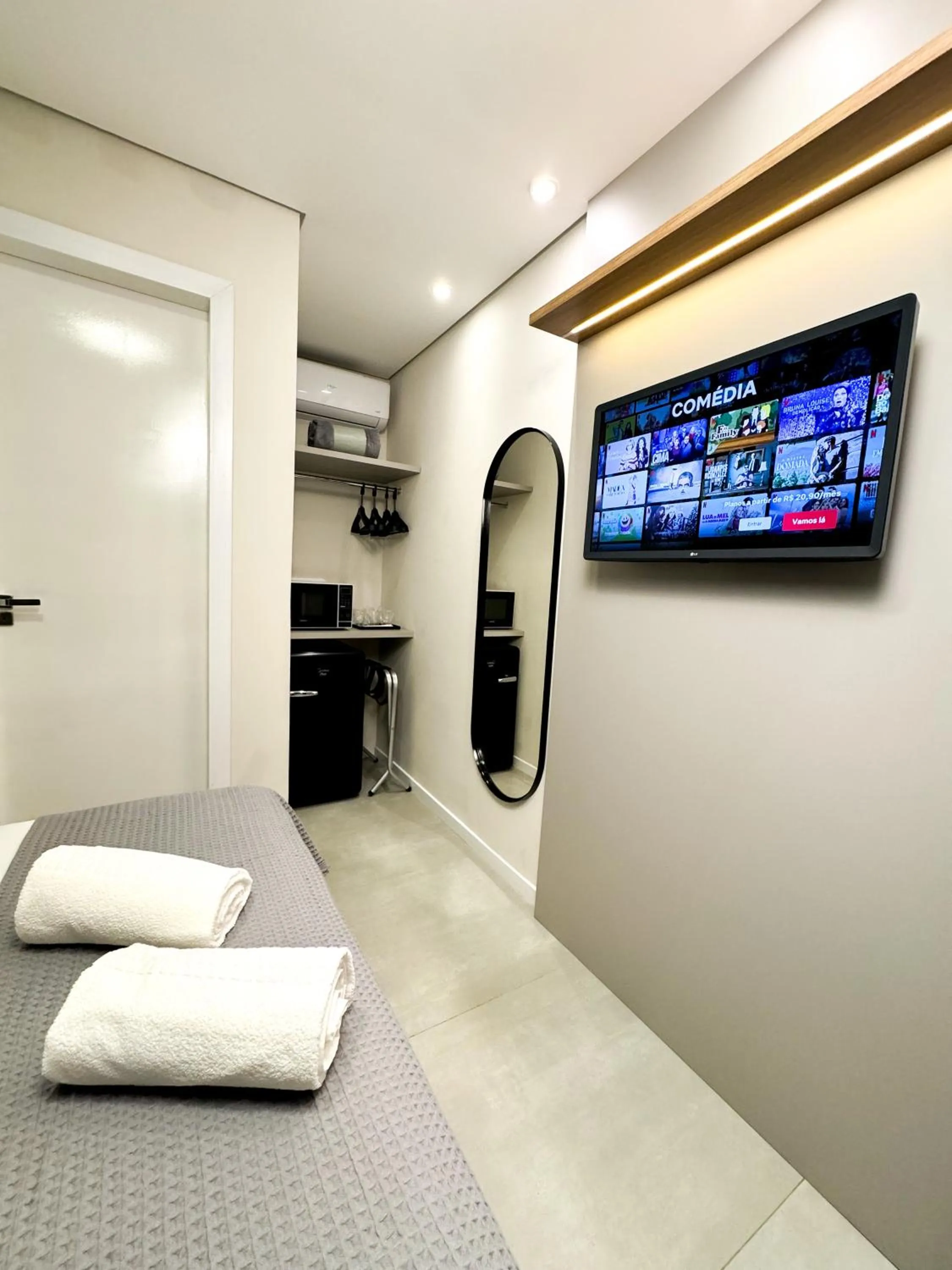 TV and multimedia, Bed in Hotel São José