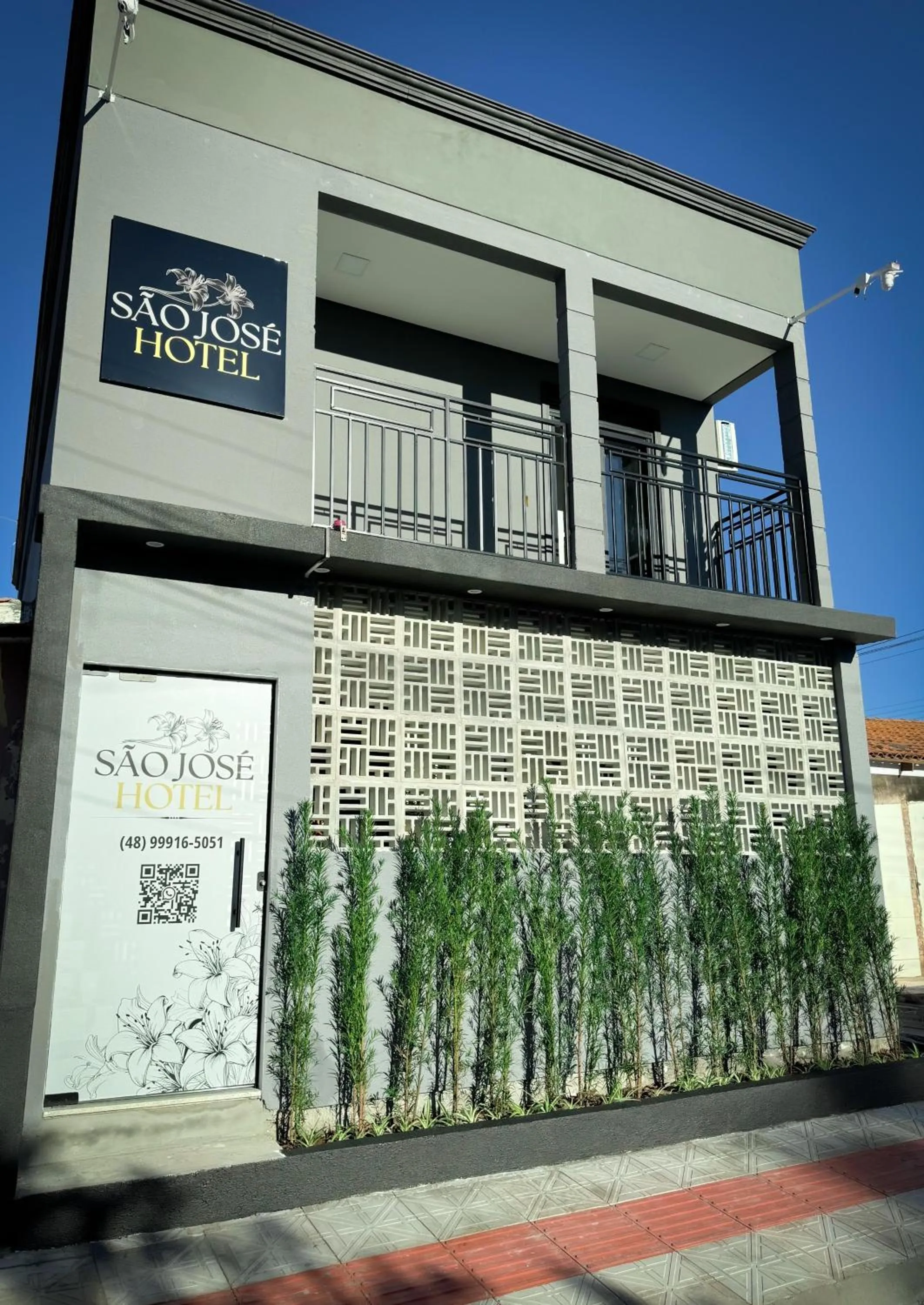 Property building in Hotel São José