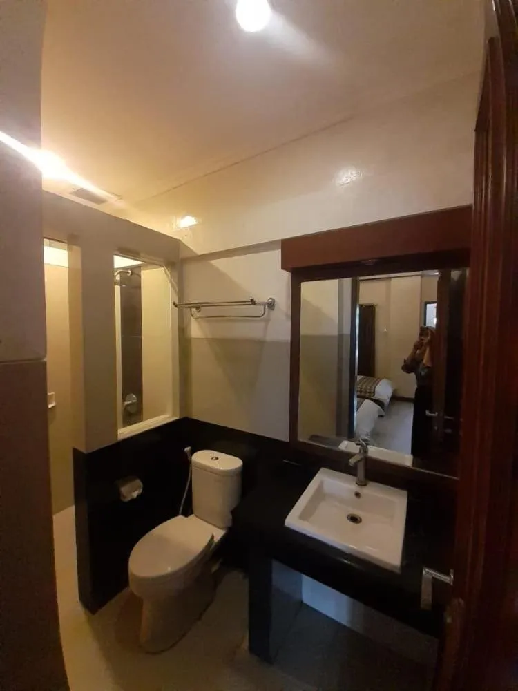 Bathroom in De Solo Boutique Hotel