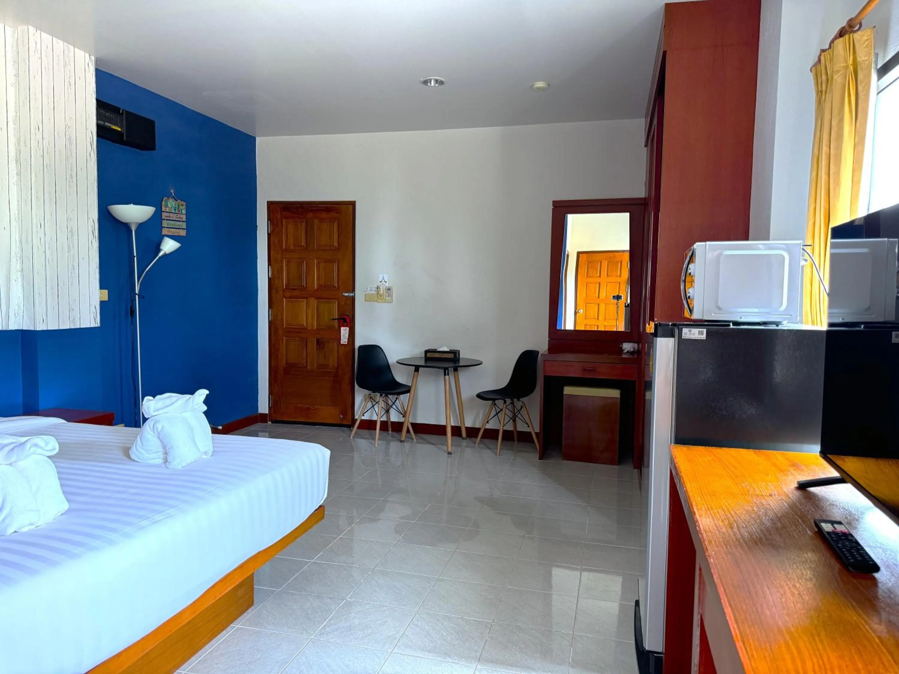 Photo of the whole room, Bed in Diamond Place Ao Nang