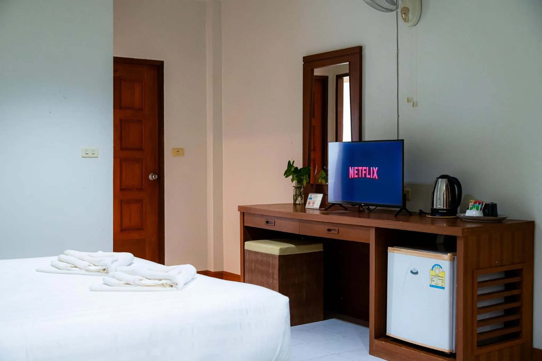 Photo of the whole room, Bed in Diamond Place Ao Nang