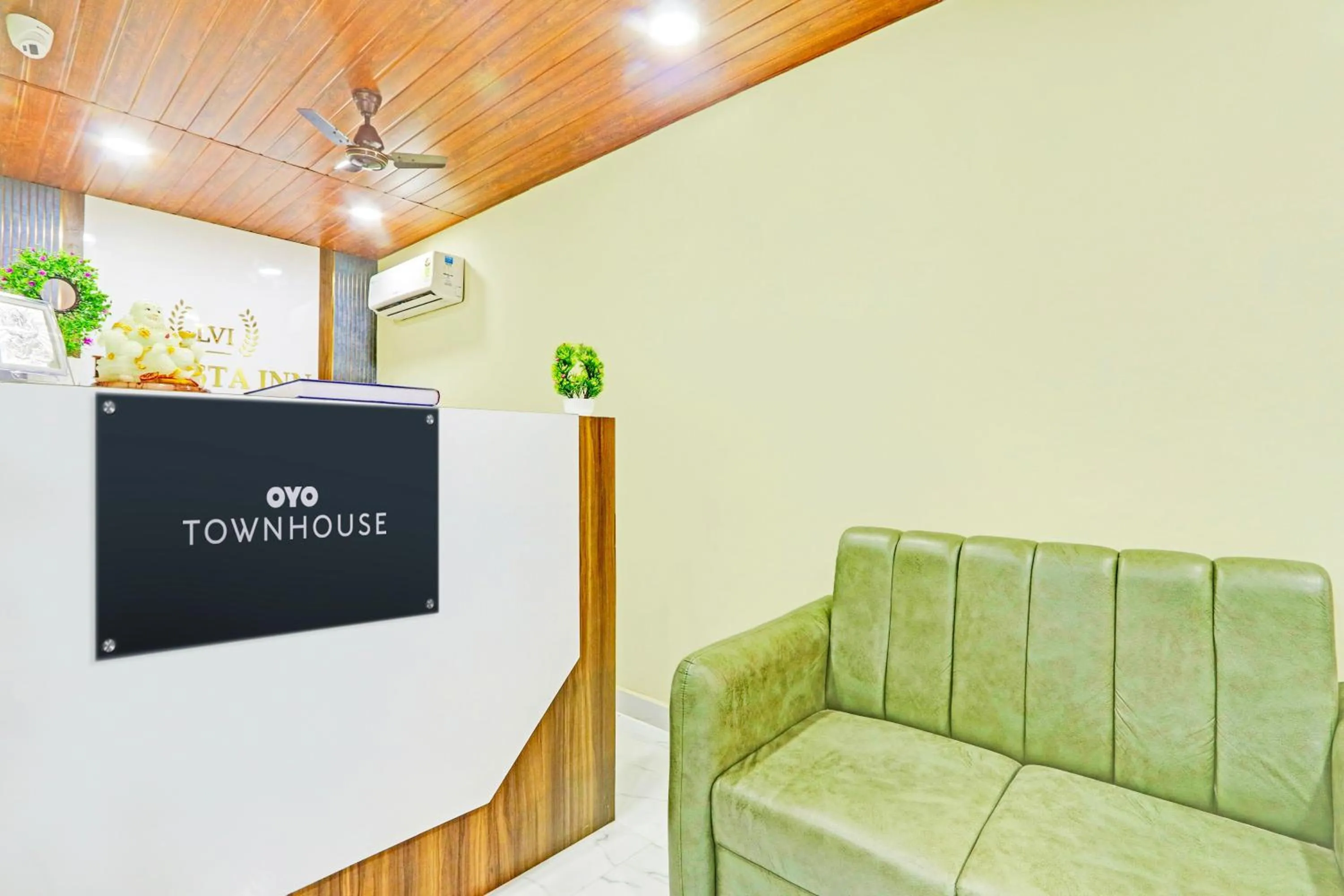 Lobby or reception in Super Townhouse La Vista Inn Grand Hotel