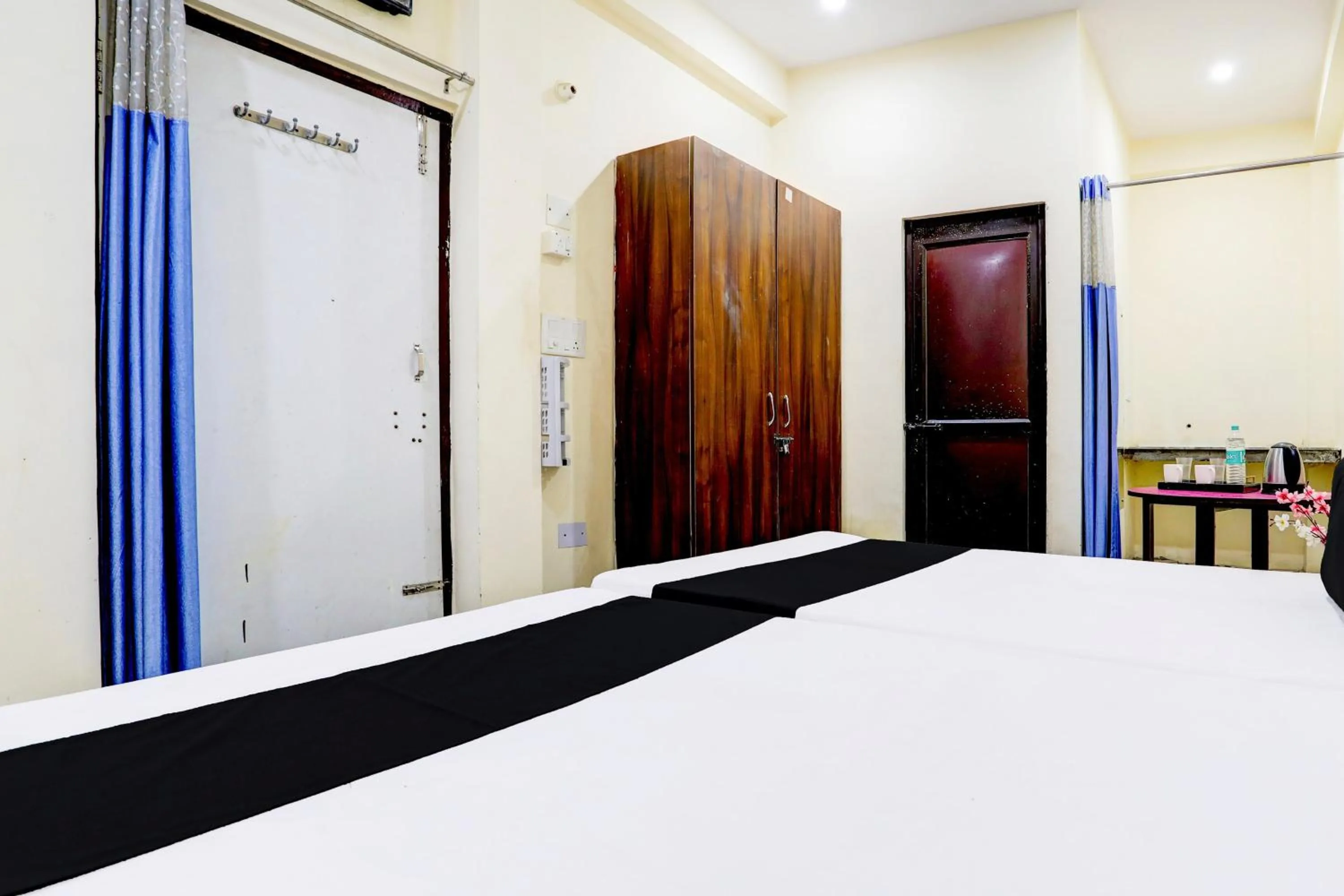 Bedroom, Bed in Hotel O Suryawanshi